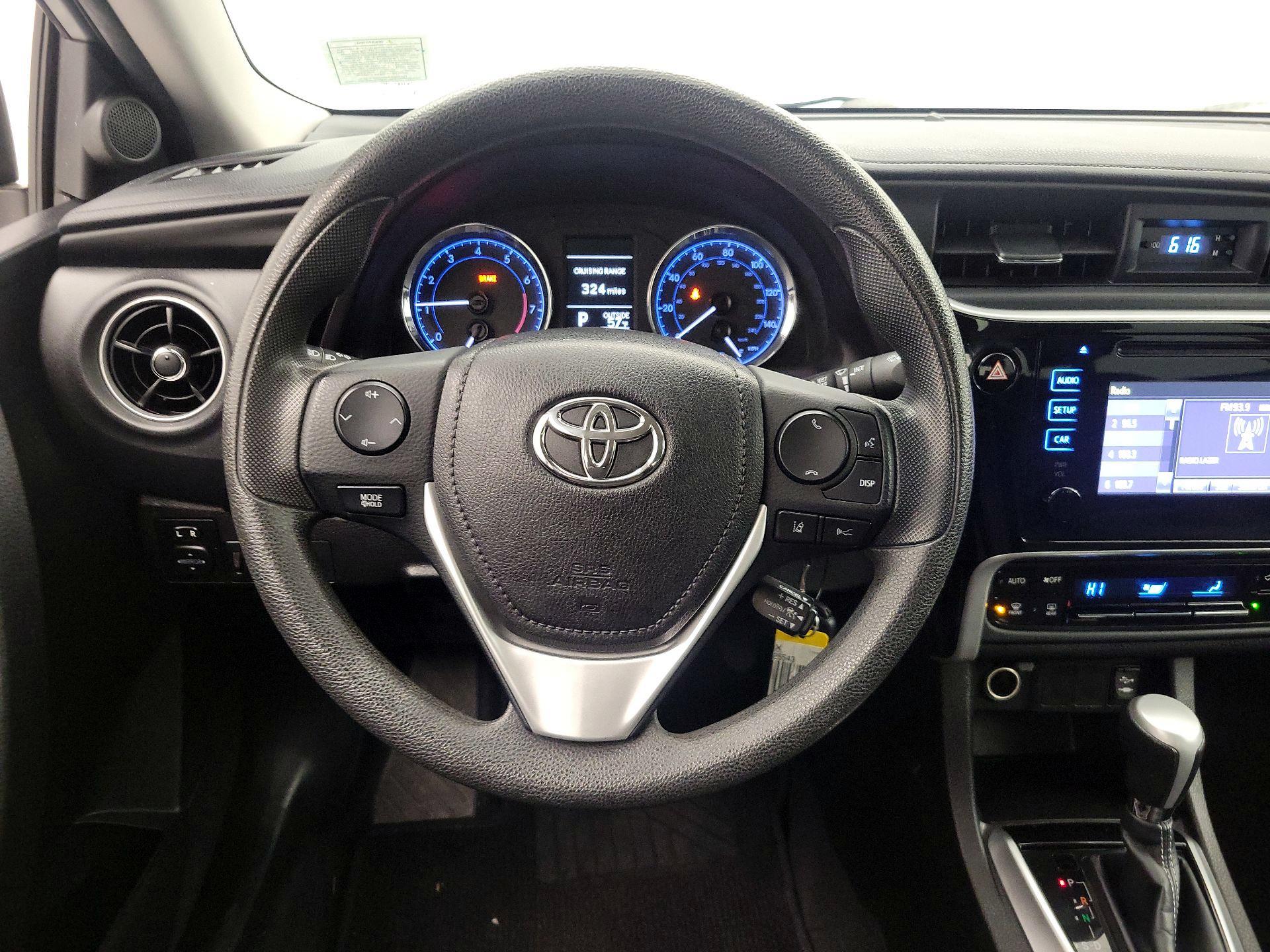 Thumbnail: 2018 Toyota Corolla - 10