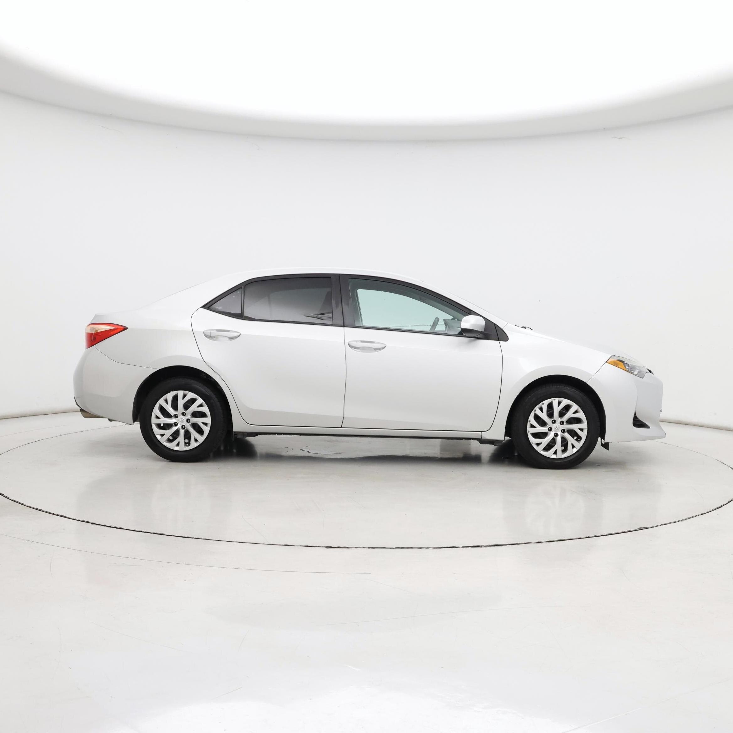 Thumbnail: 2018 Toyota Corolla - 7
