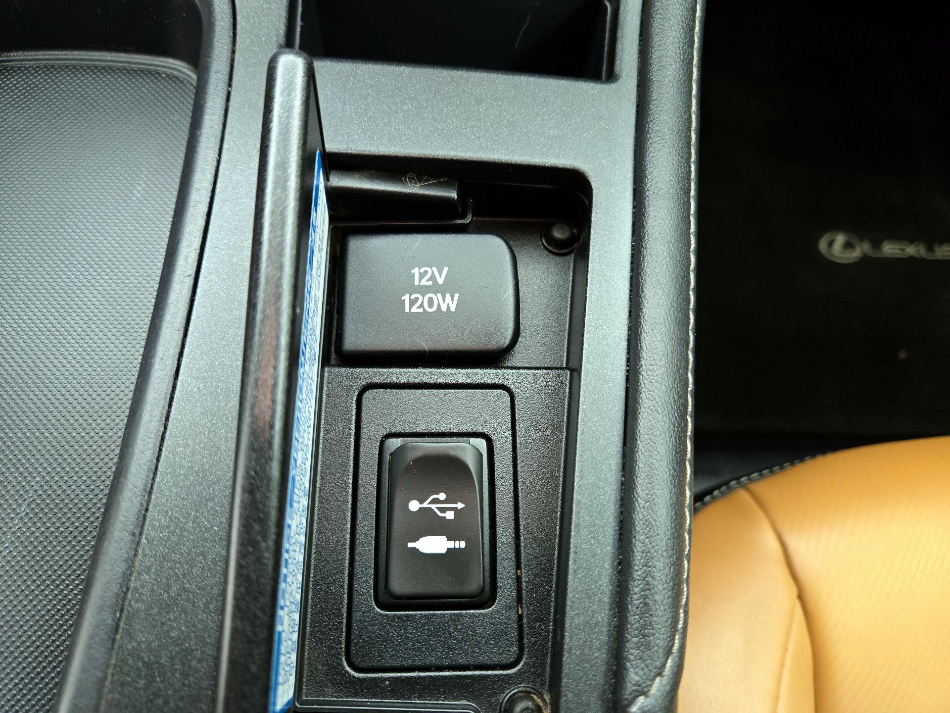 Thumbnail: 2015 Lexus CT - 17