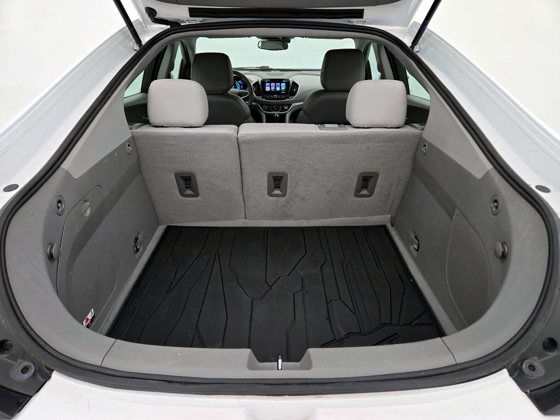 Thumbnail: 2016 Chevrolet Volt - 20