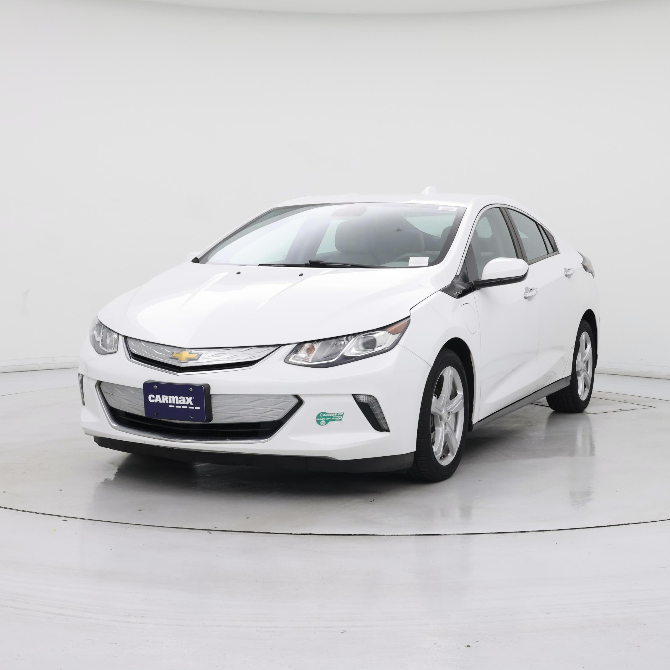 Thumbnail: 2016 Chevrolet Volt - 4