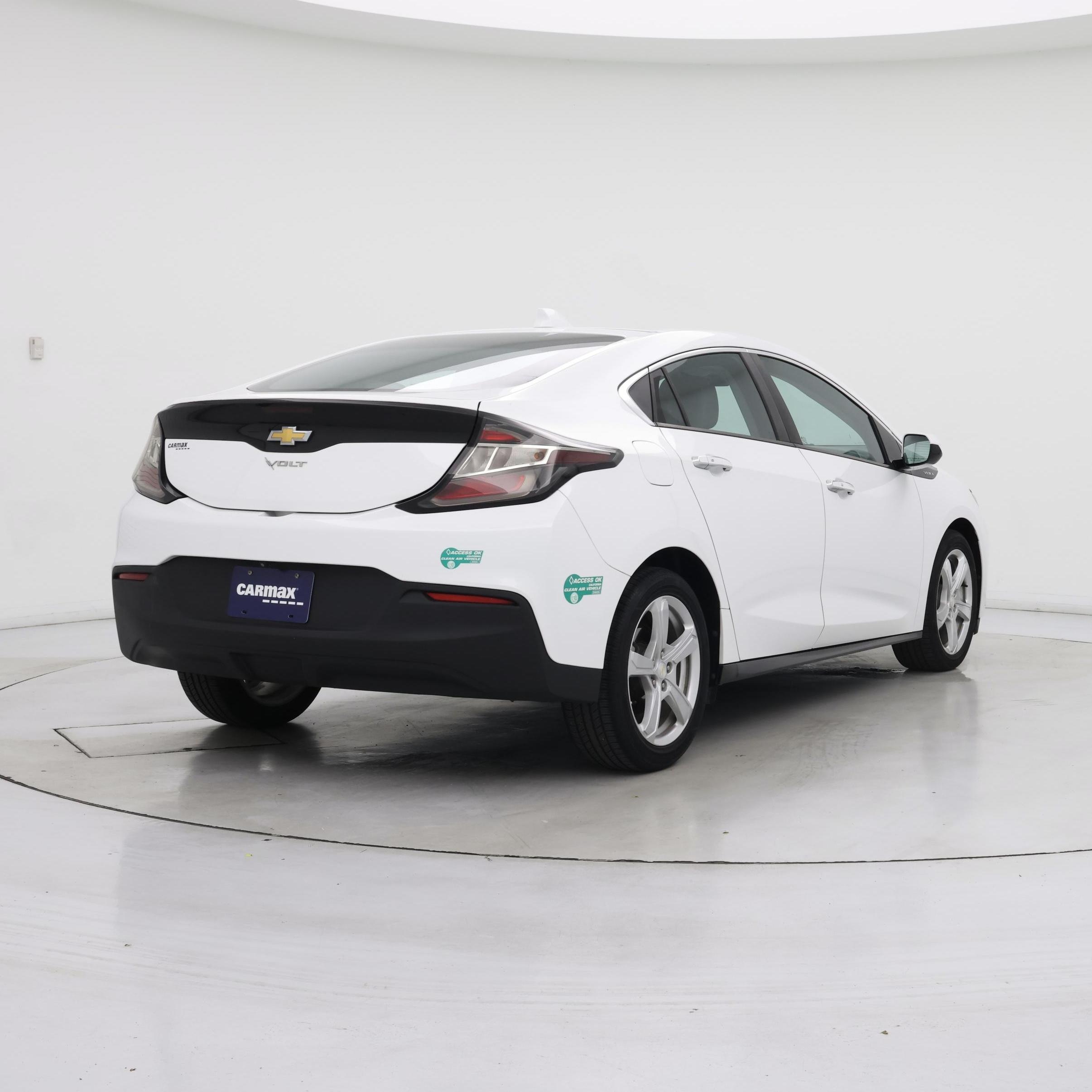 Thumbnail: 2016 Chevrolet Volt - 8