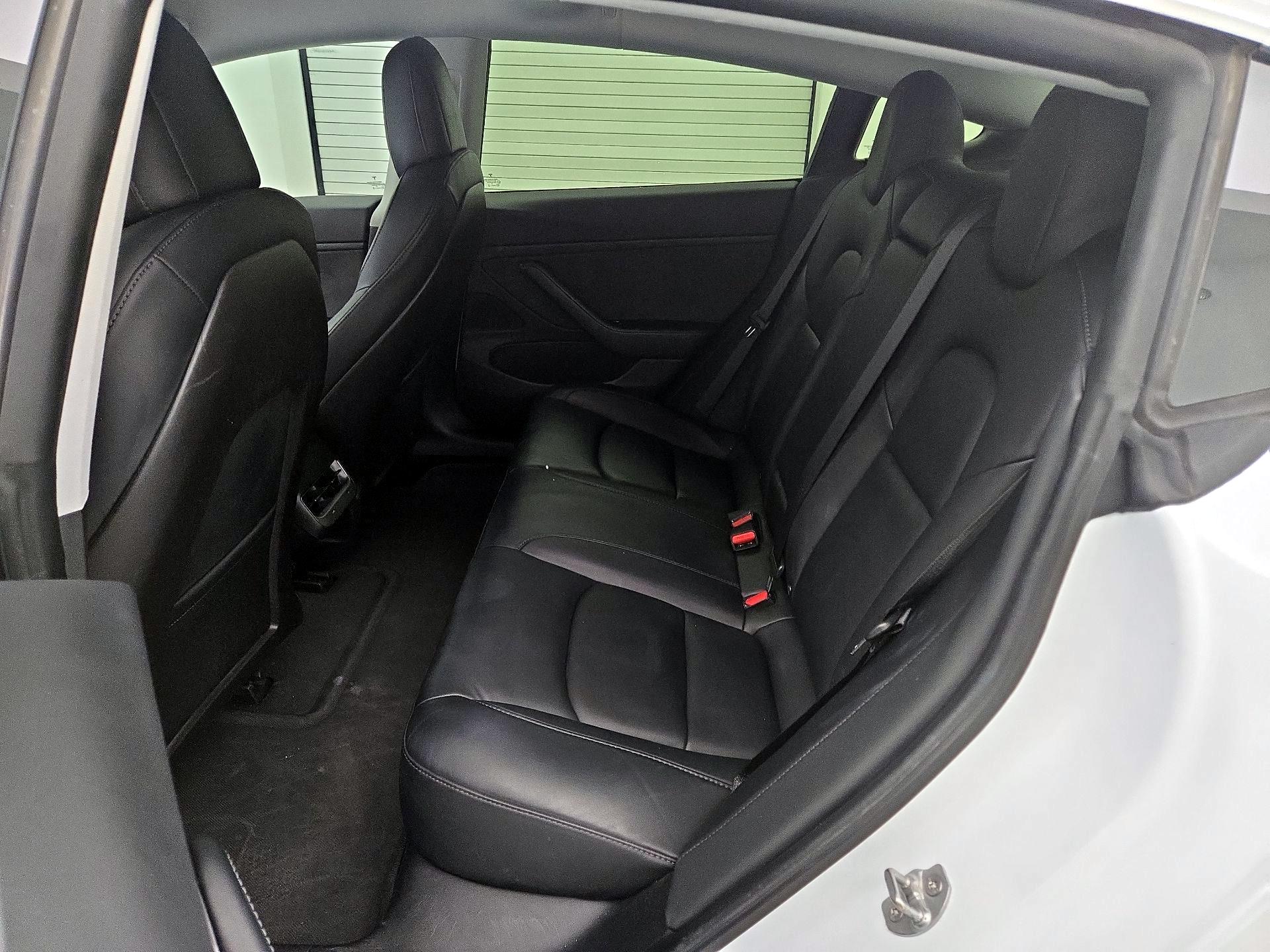 Thumbnail: 2020 Tesla Model 3 - 19