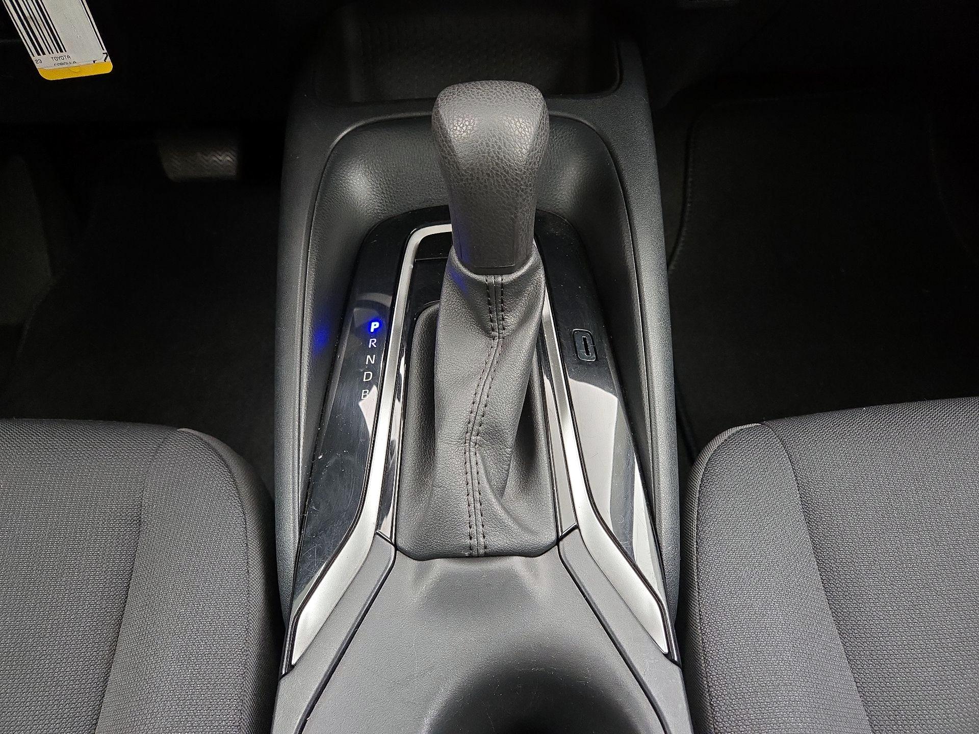 Thumbnail: 2023 Toyota Corolla - 17