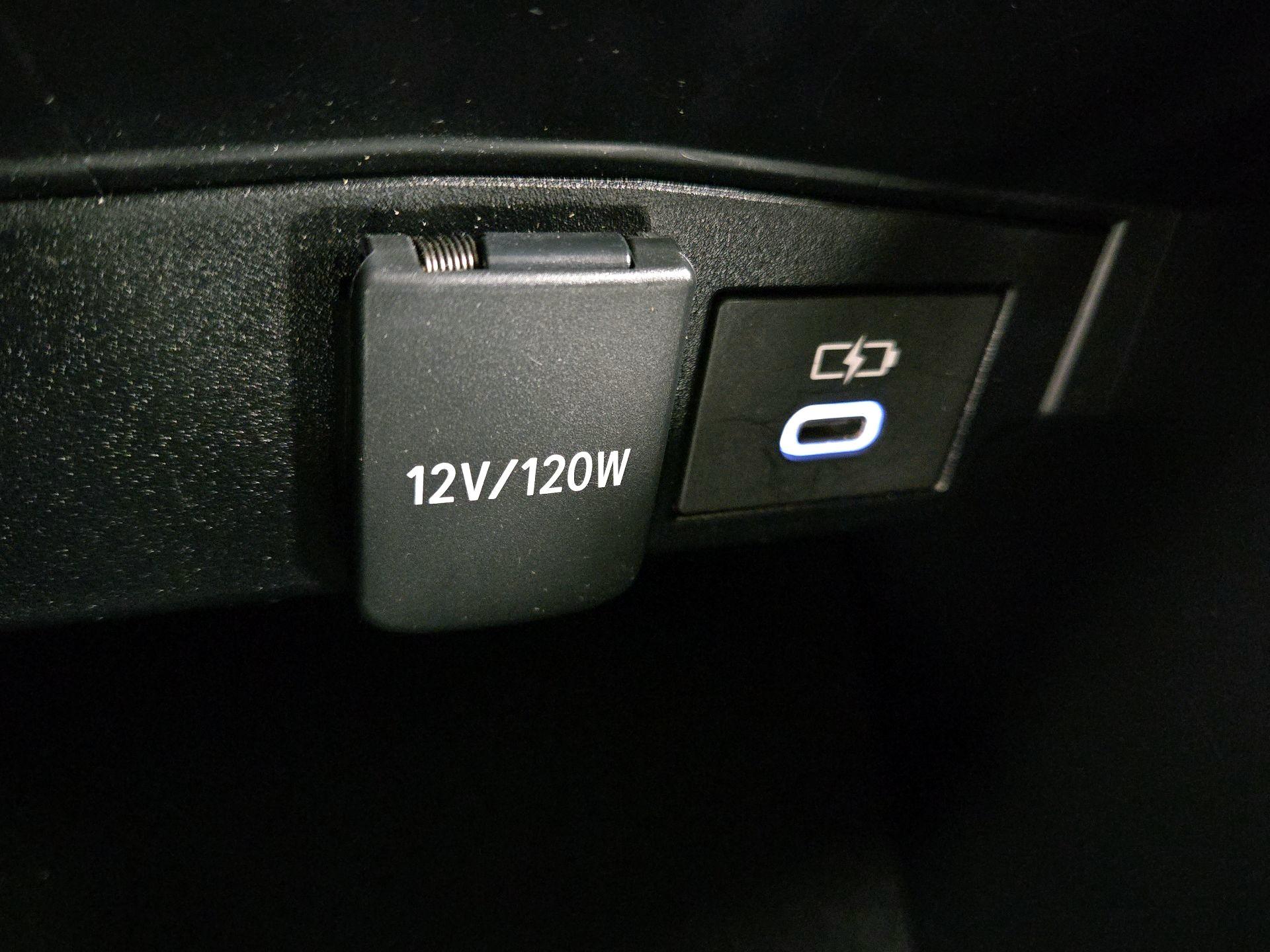 Thumbnail: 2023 Toyota Corolla - 18