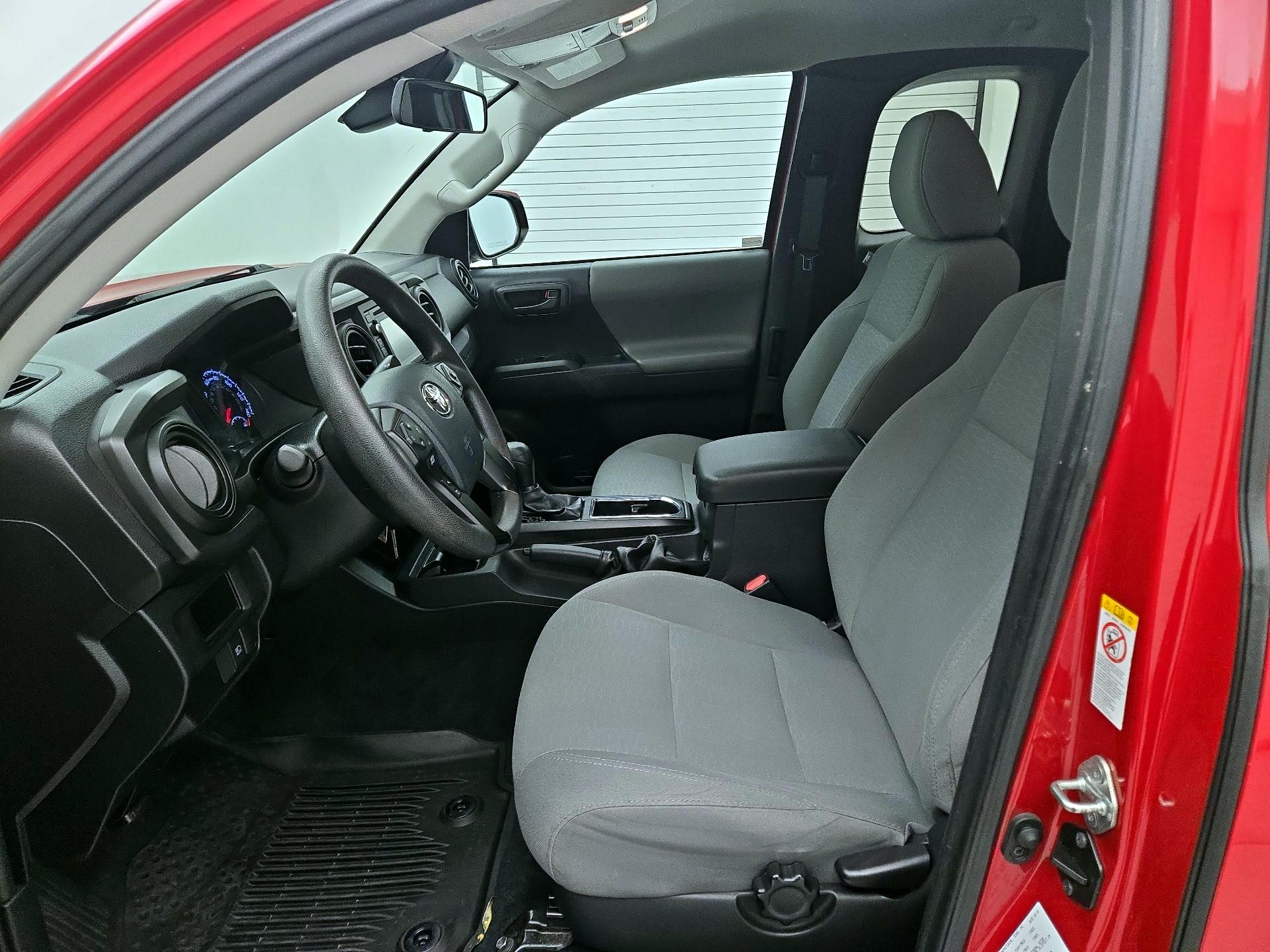 Thumbnail: 2019 Toyota Tacoma - 11