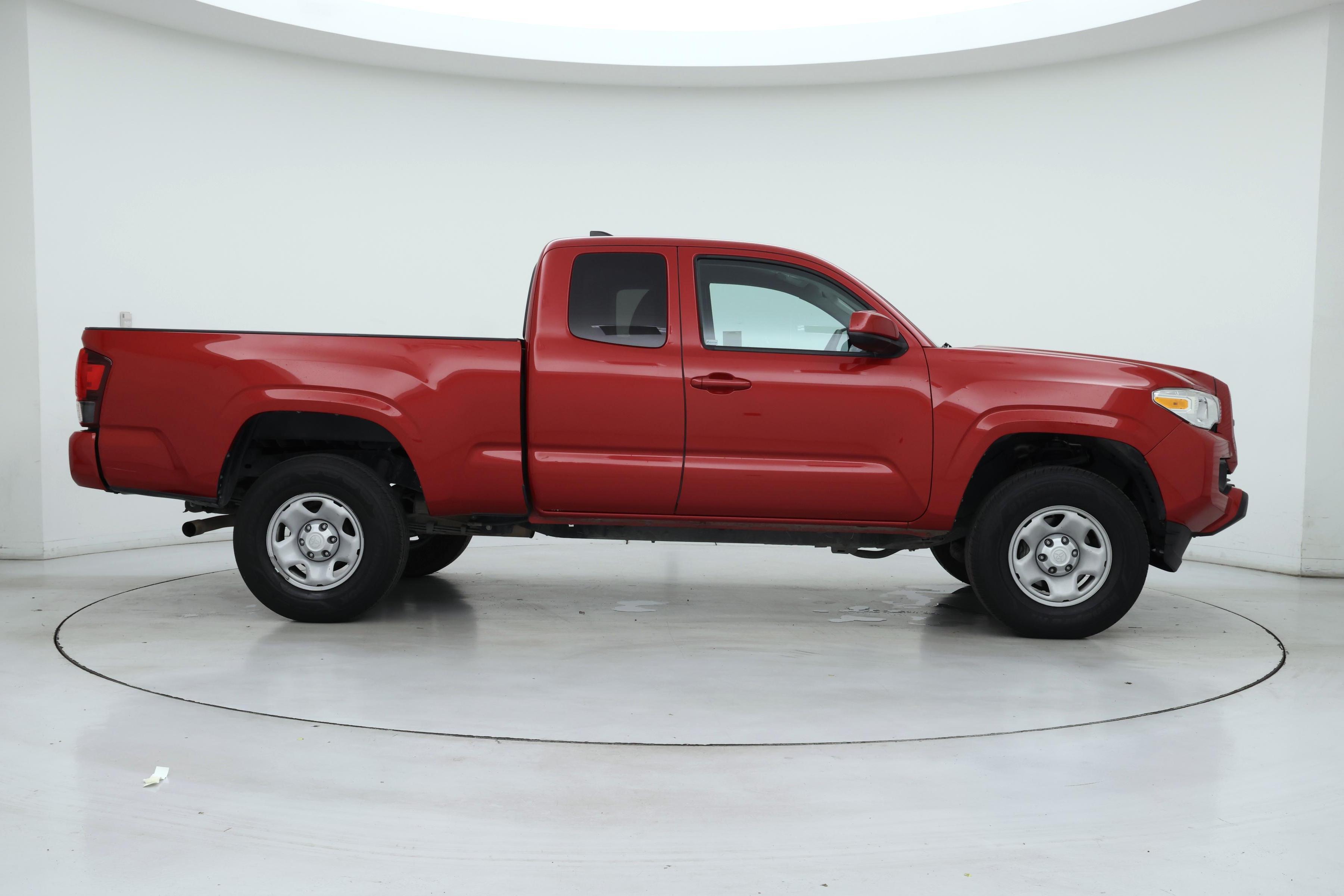 Thumbnail: 2019 Toyota Tacoma - 7