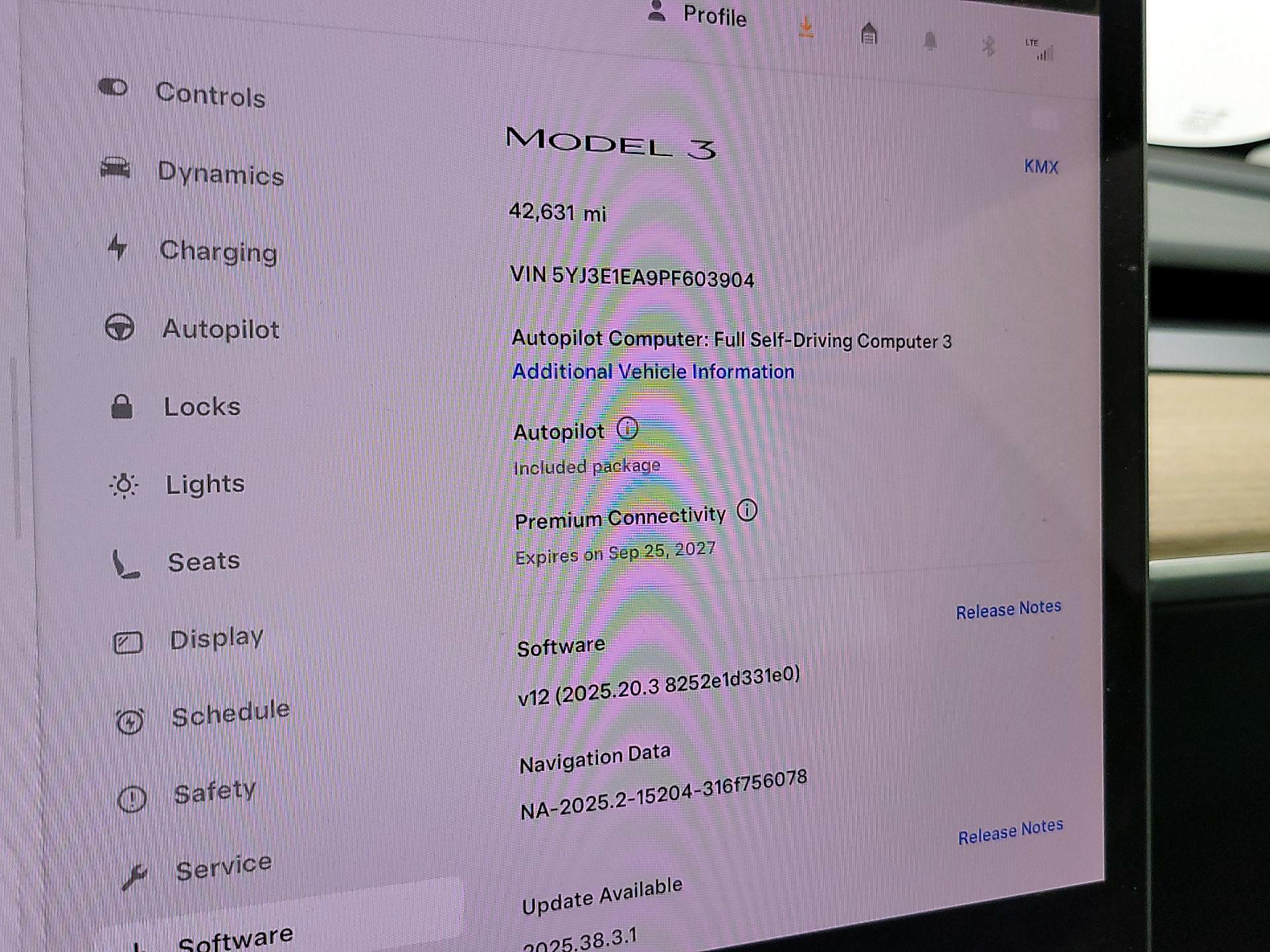 Thumbnail: 2023 Tesla Model 3 - 13