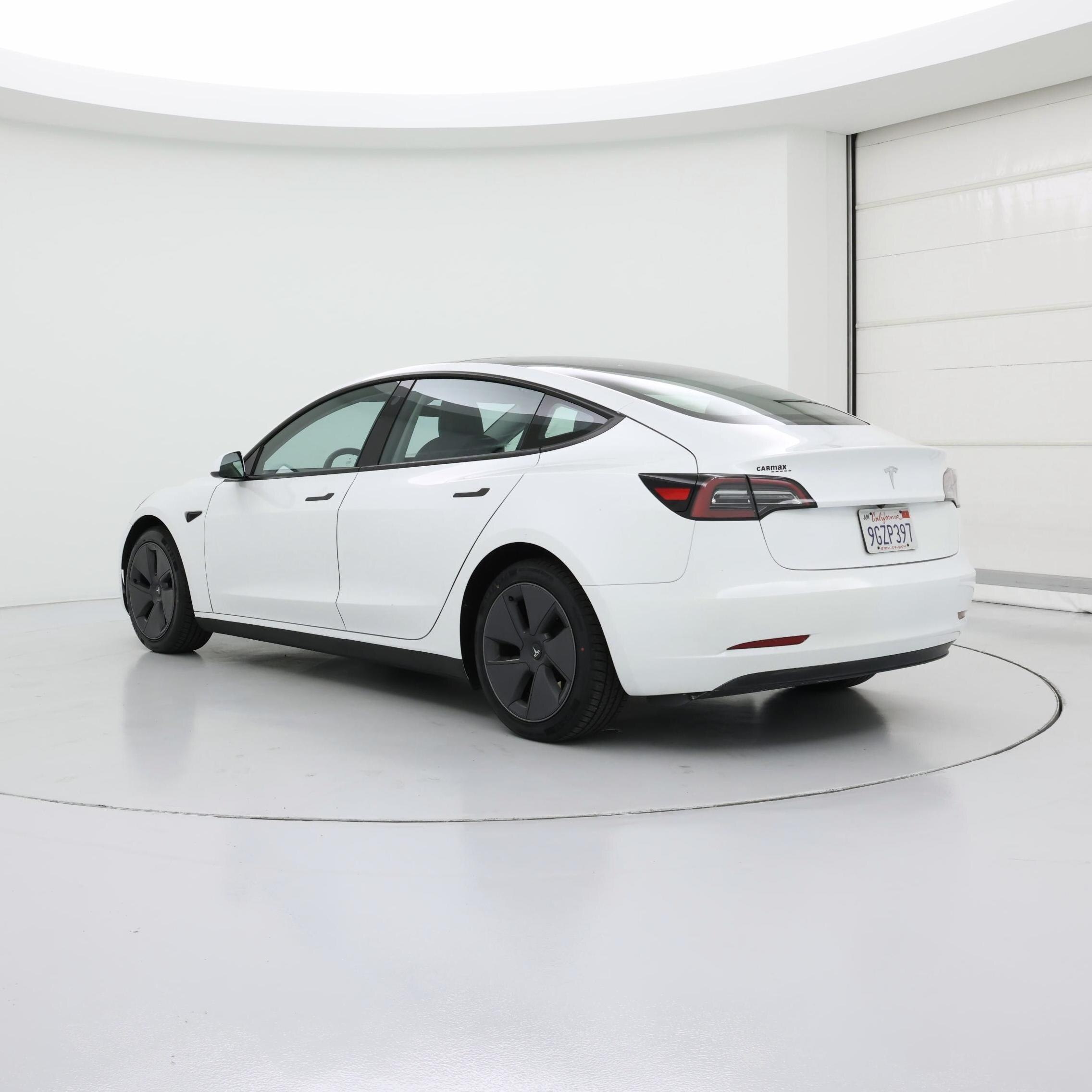 Thumbnail: 2023 Tesla Model 3 - 2