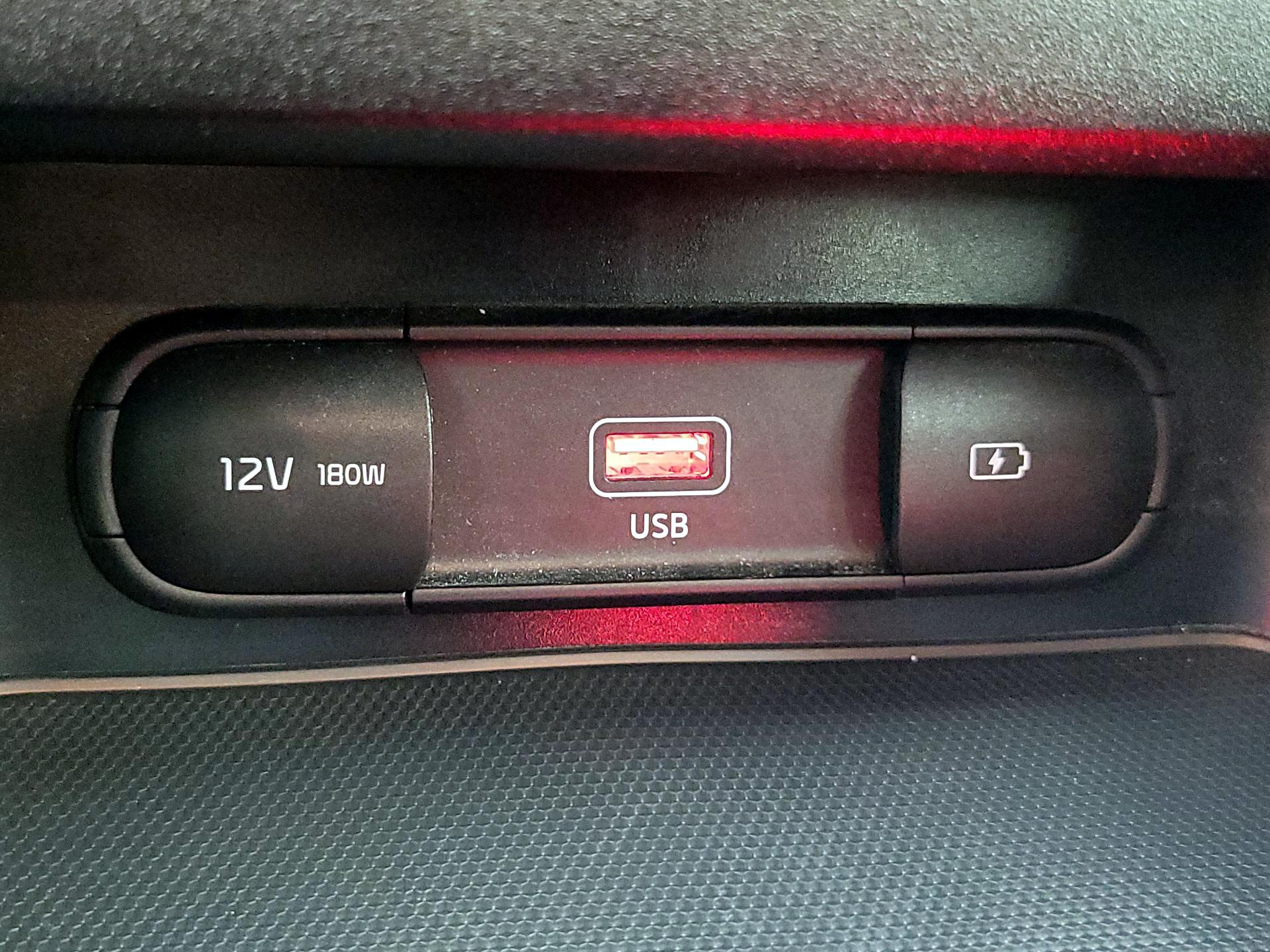 Thumbnail: 2022 Kia Forte - 19