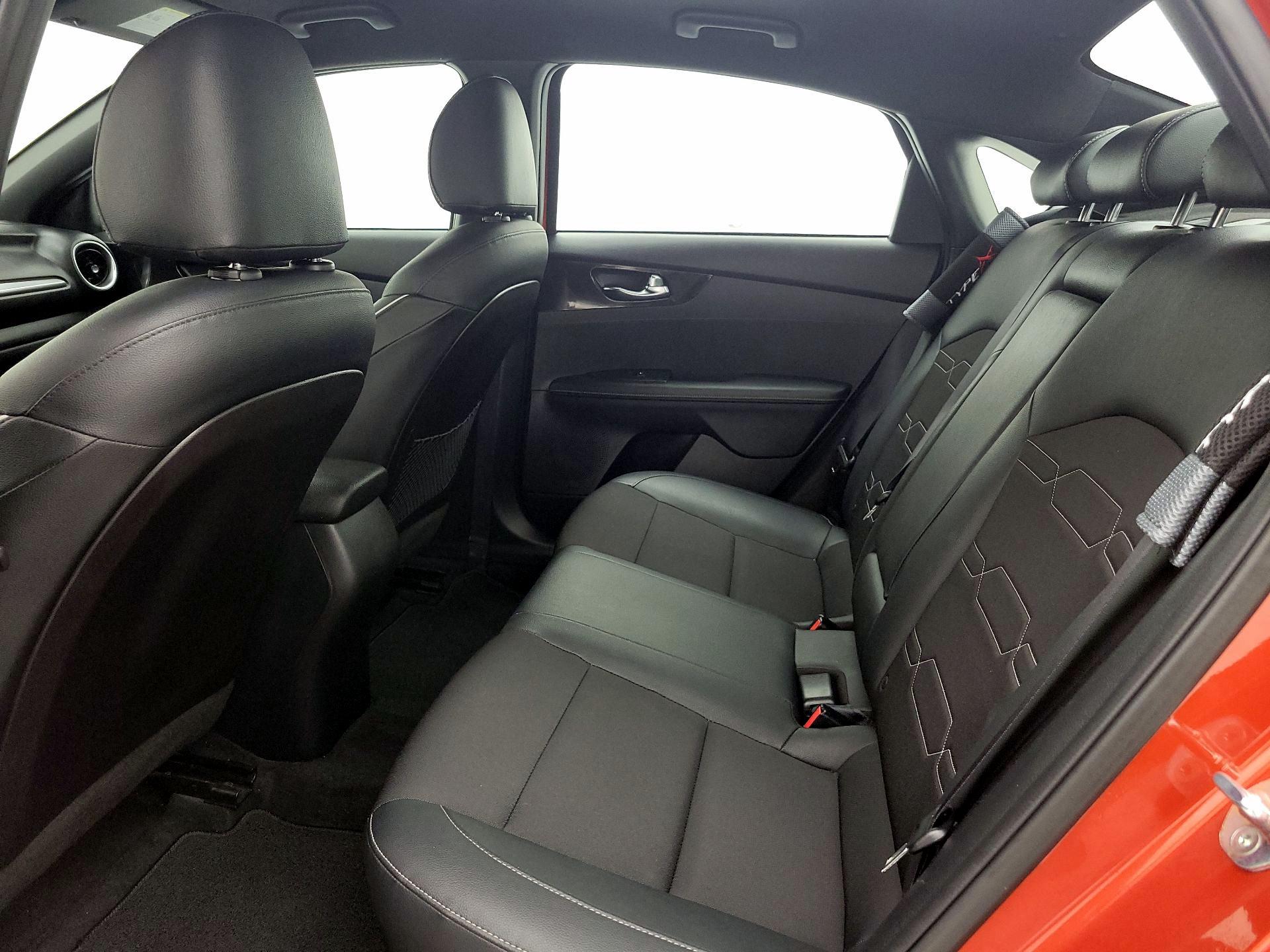 Thumbnail: 2022 Kia Forte - 20