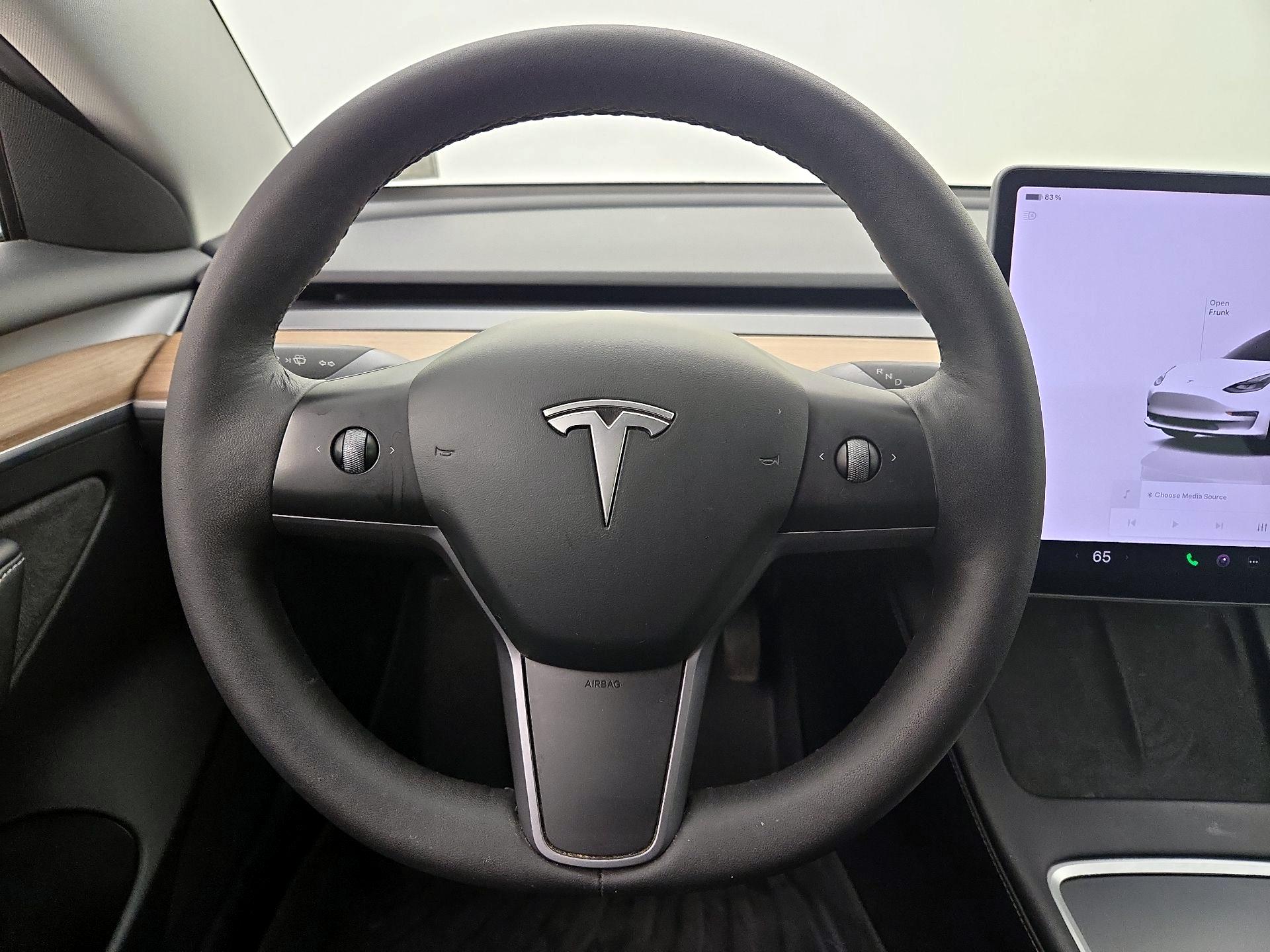 Thumbnail: 2023 Tesla Model 3 - 10