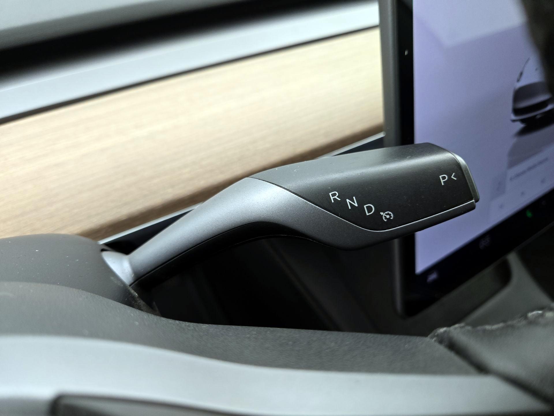 Thumbnail: 2023 Tesla Model 3 - 16