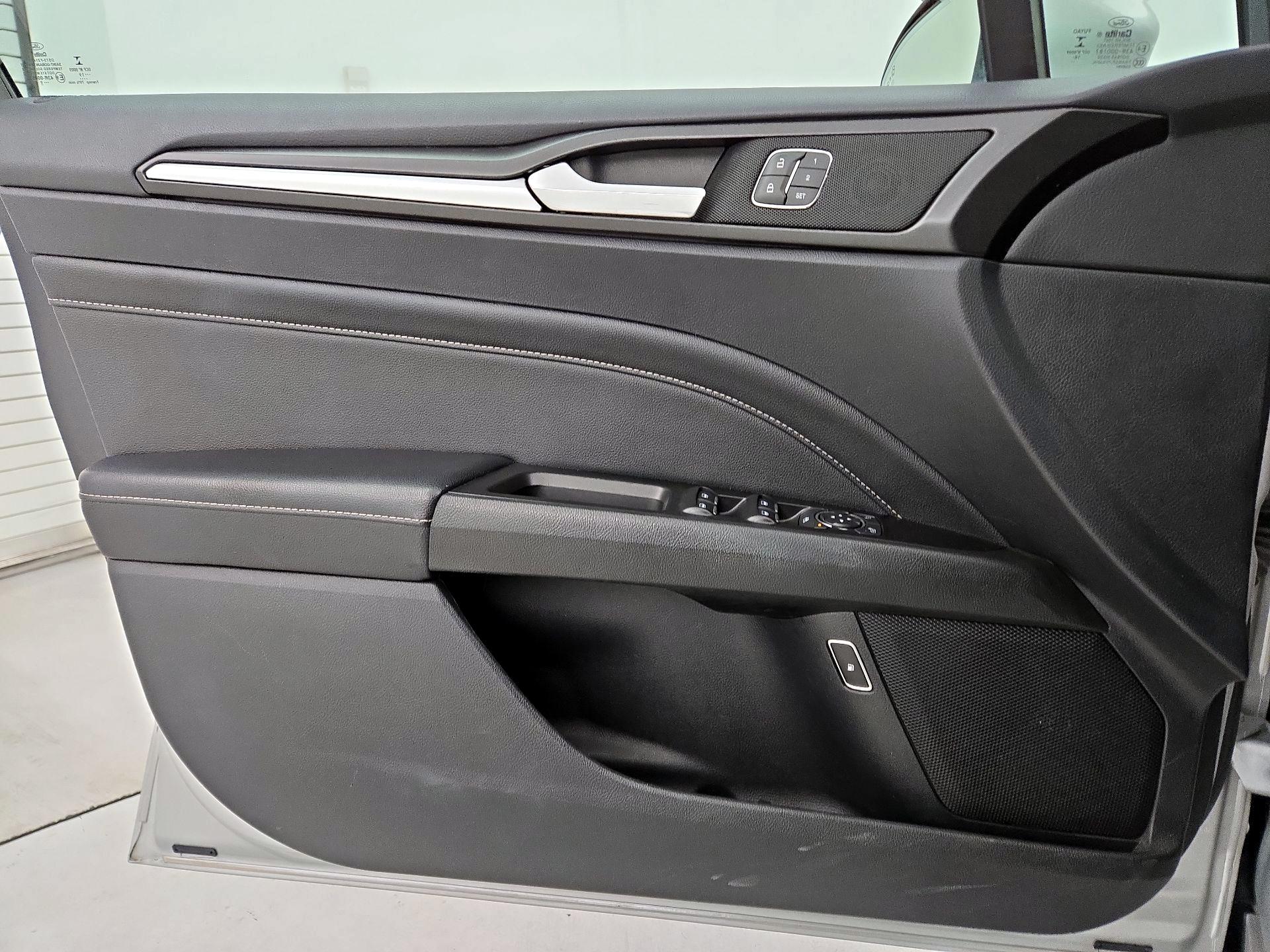 Thumbnail: 2019 Ford Fusion - 12