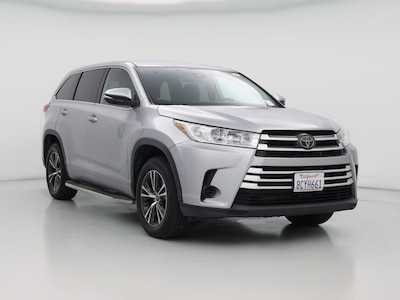 Silver 2018 Toyota Highlander LE