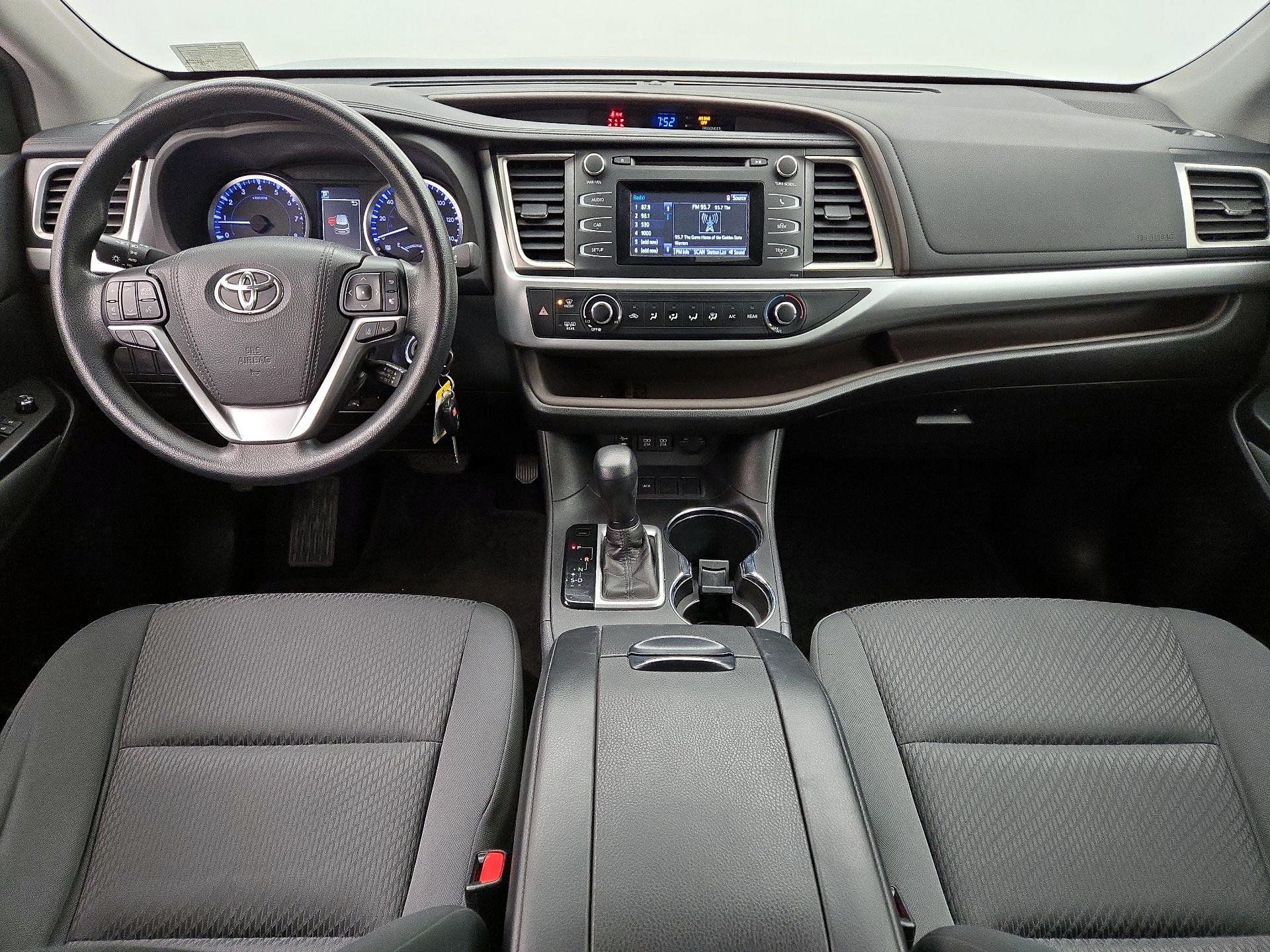 Thumbnail: 2018 Toyota Highlander - 9