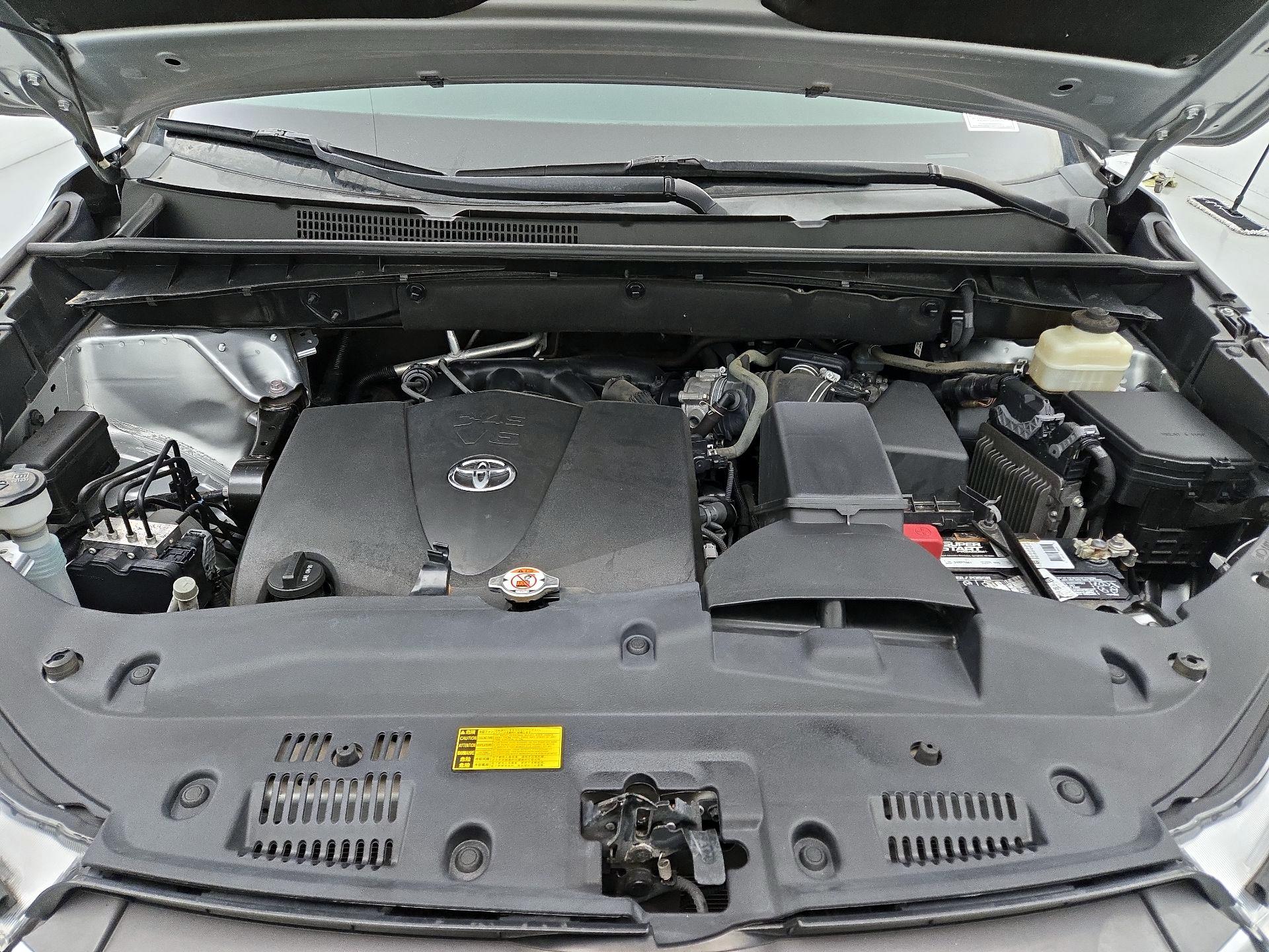 Thumbnail: 2018 Toyota Highlander - 20