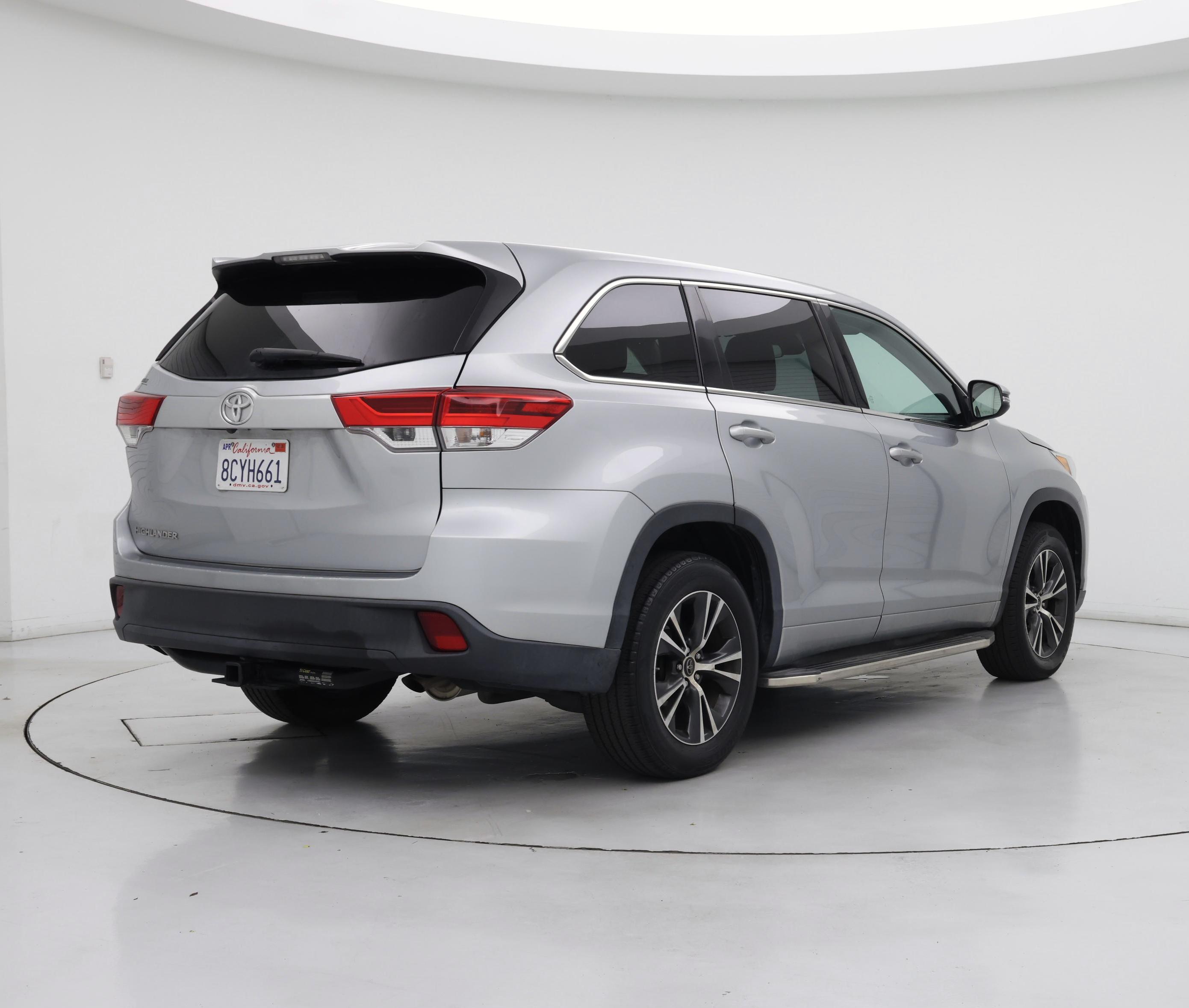 Thumbnail: 2018 Toyota Highlander - 8