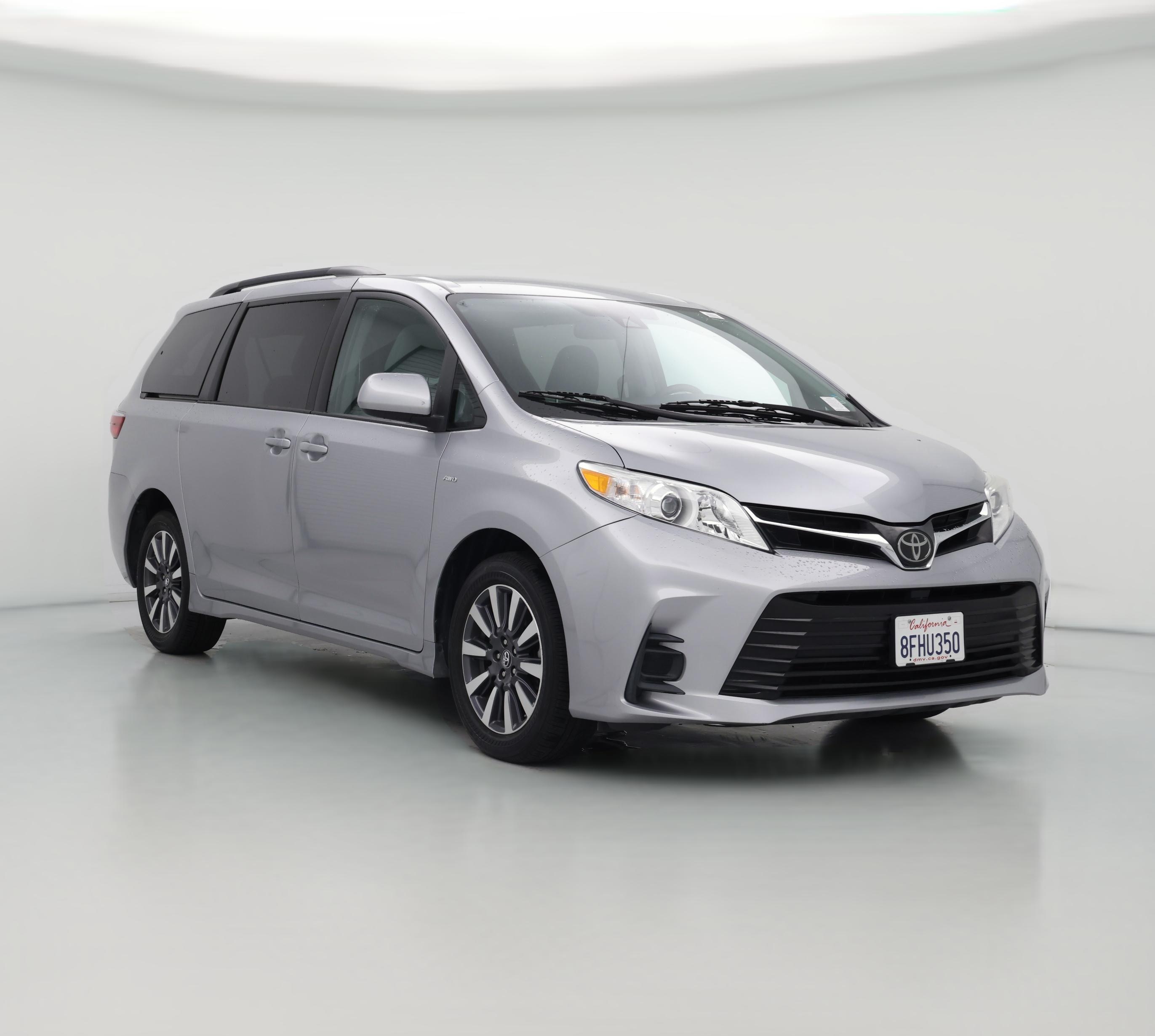 Thumbnail: 2018 Toyota Sienna - 1
