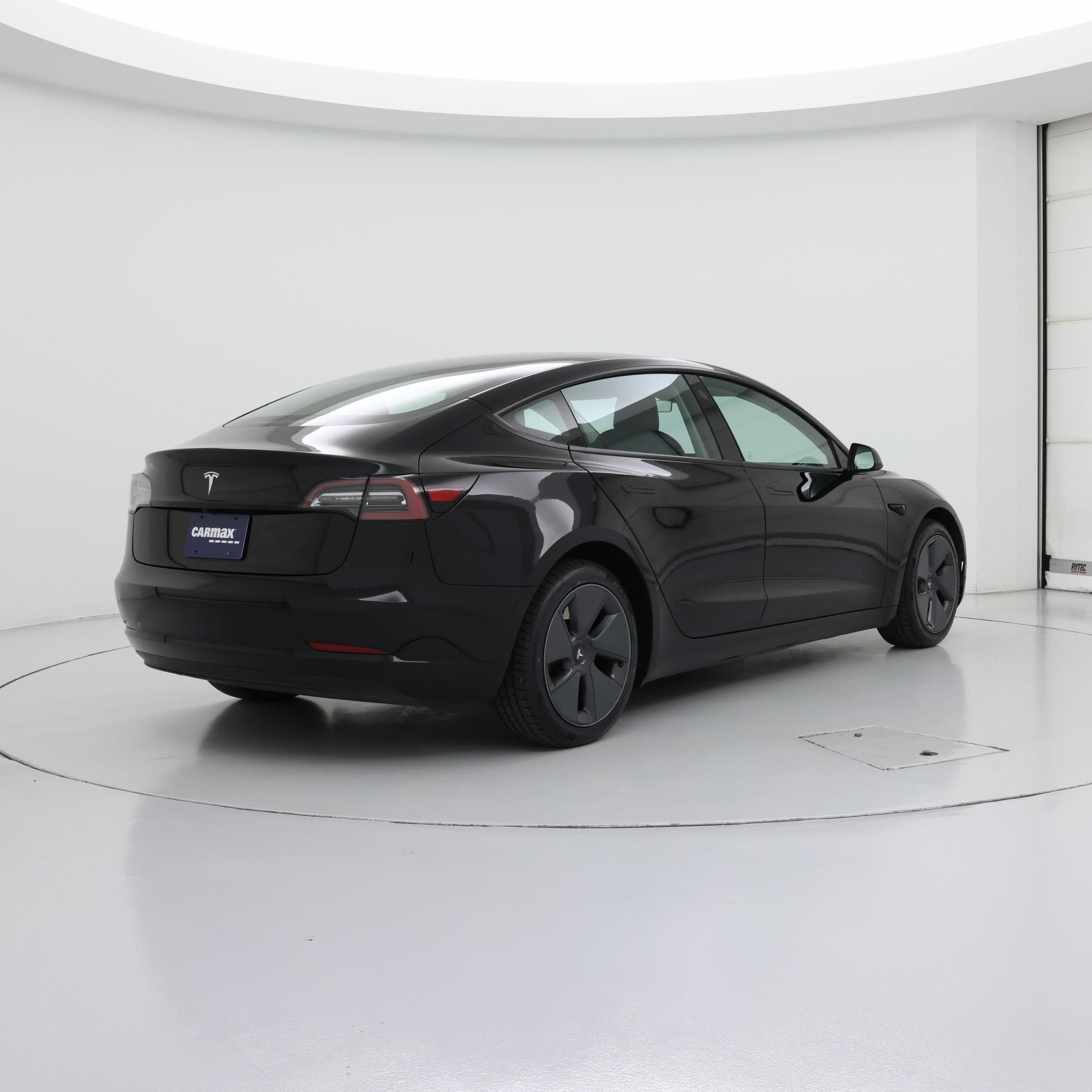 Thumbnail: 2023 Tesla Model 3 - 8