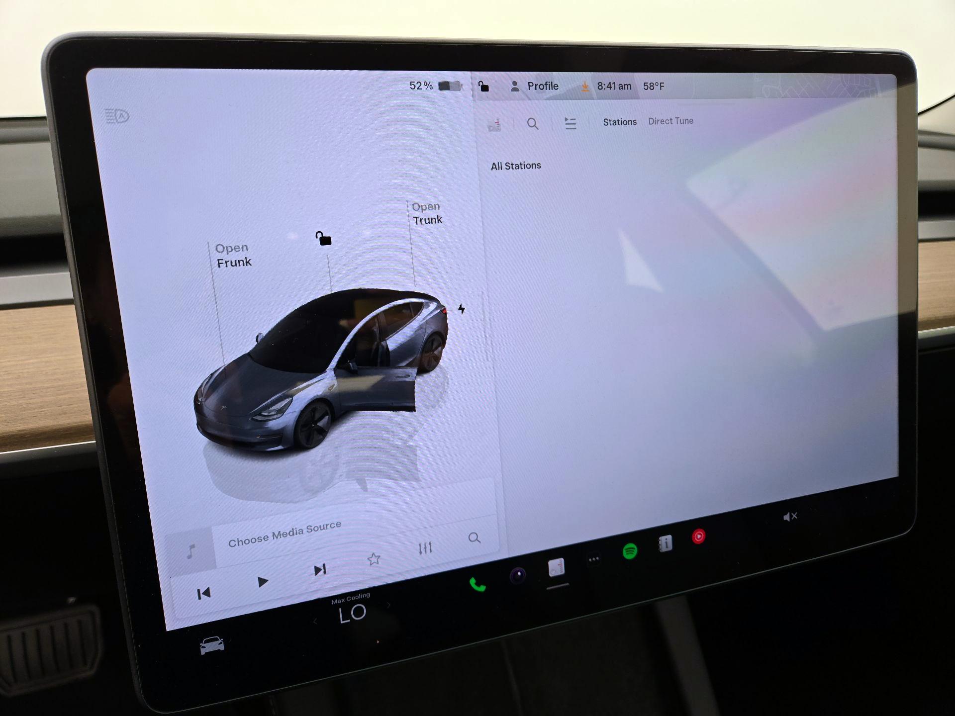 Thumbnail: 2023 Tesla Model 3 - 16