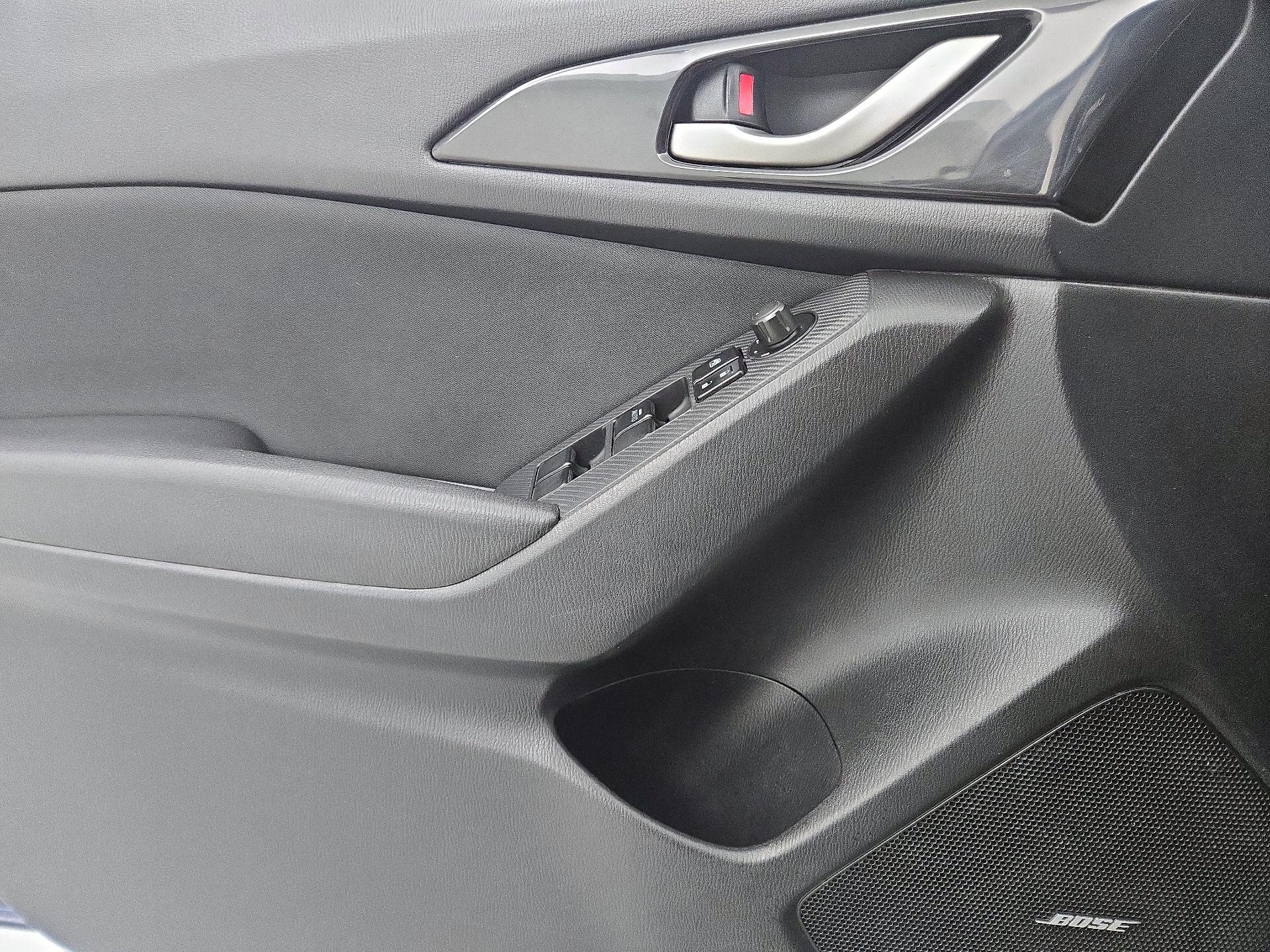 Thumbnail: 2015 Mazda Mazda3 - 12