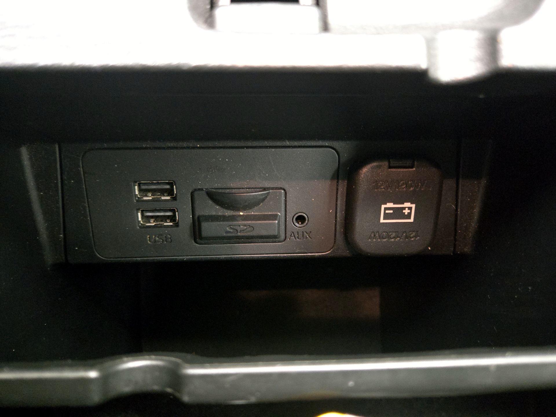 Thumbnail: 2015 Mazda Mazda3 - 18