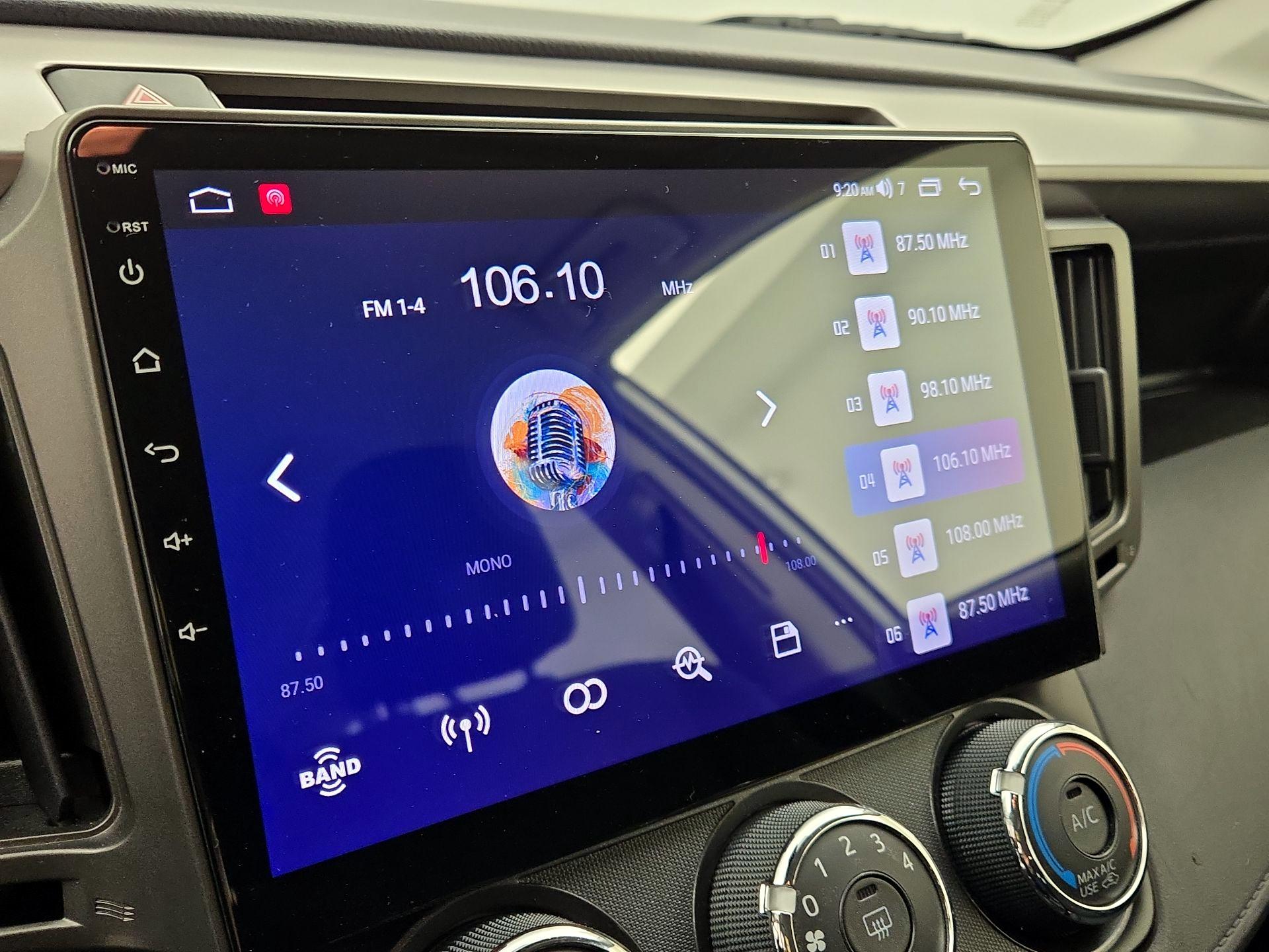 Thumbnail: 2018 Toyota RAV4 - 16