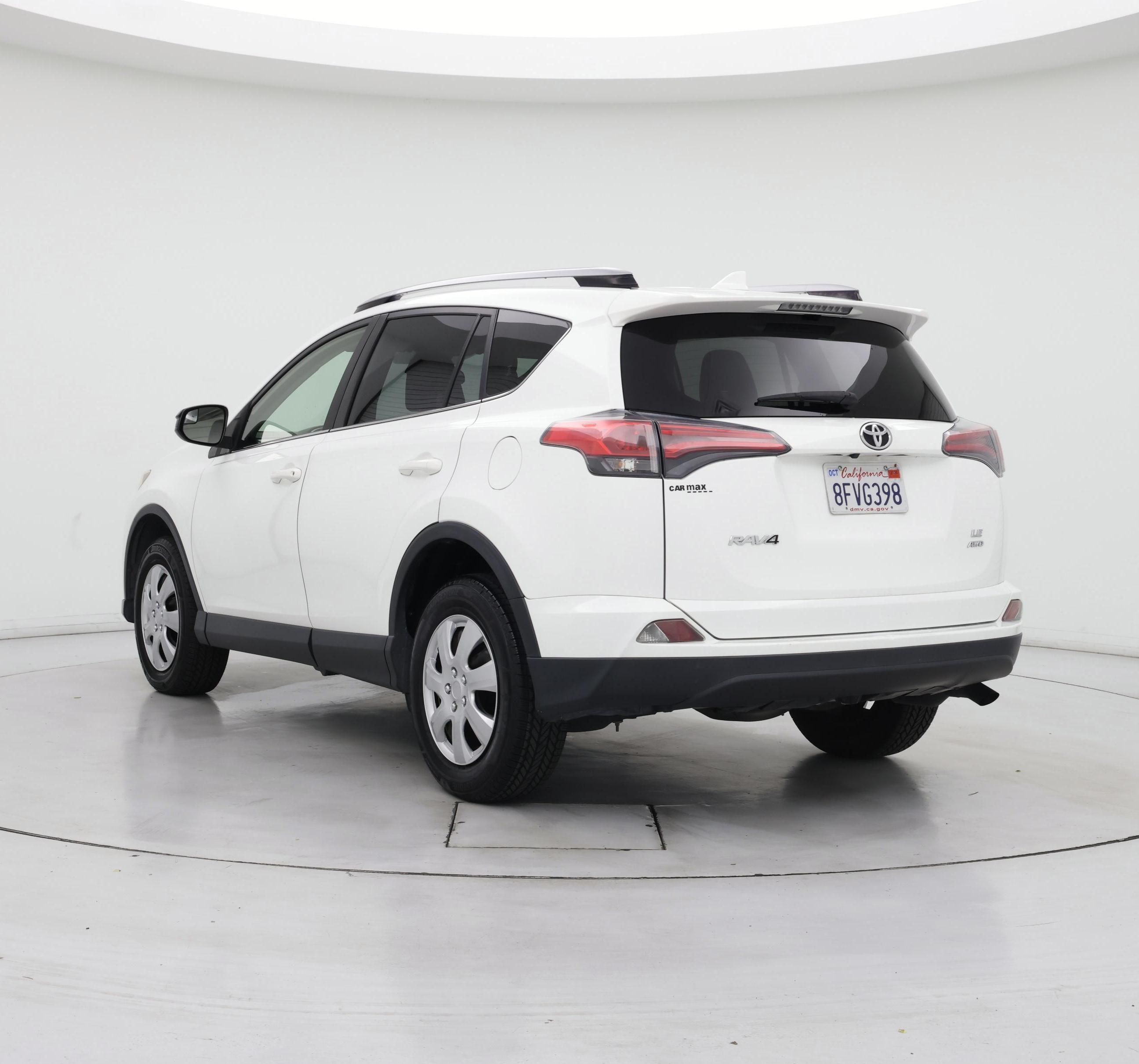Thumbnail: 2018 Toyota RAV4 - 2