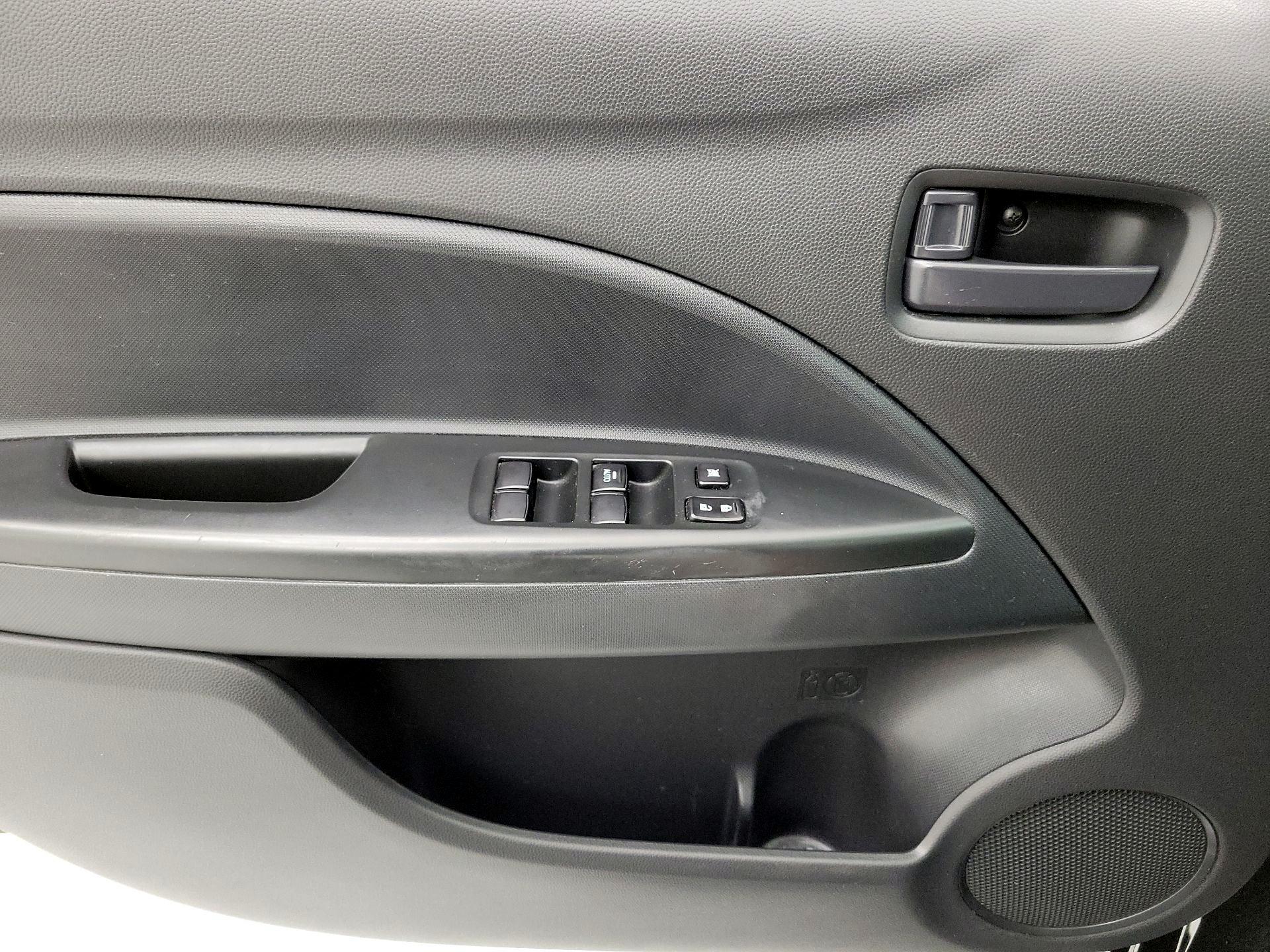 Thumbnail: 2022 Mitsubishi Mirage - 12