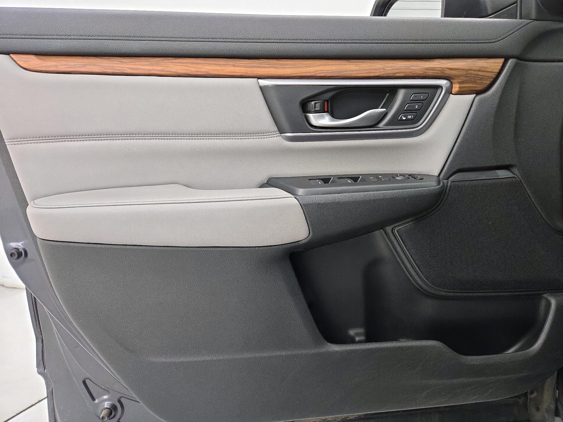 Thumbnail: 2017 Honda CR-V - 12