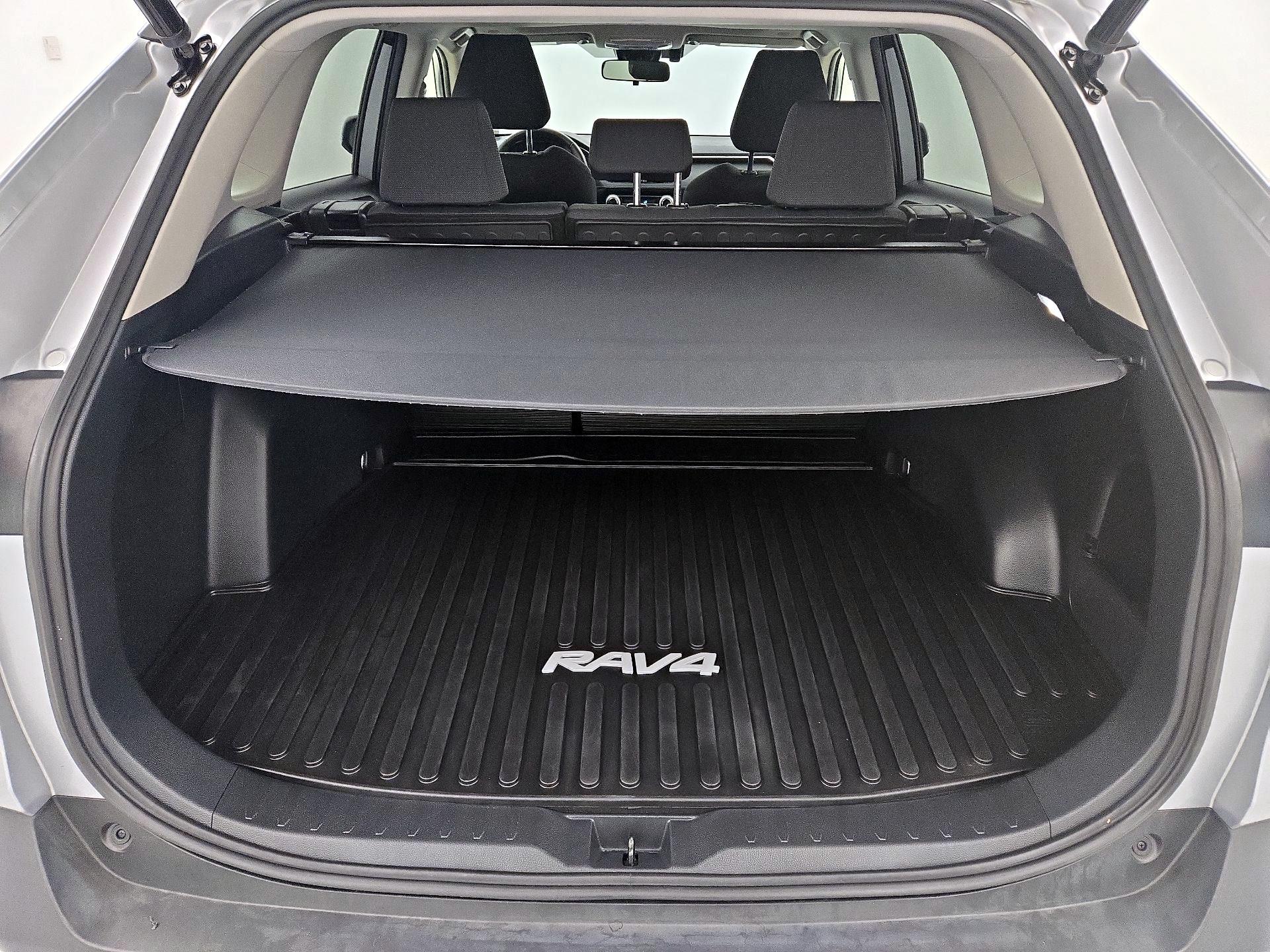 Thumbnail: 2023 Toyota RAV4 - 19