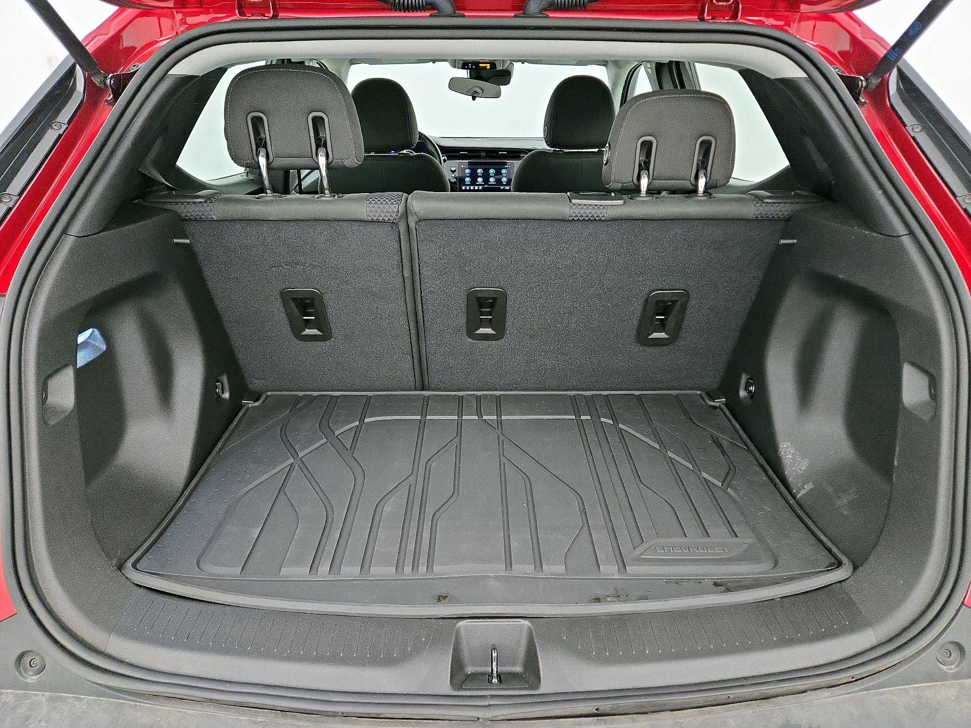 Thumbnail: 2023 Chevrolet Bolt EUV - 20