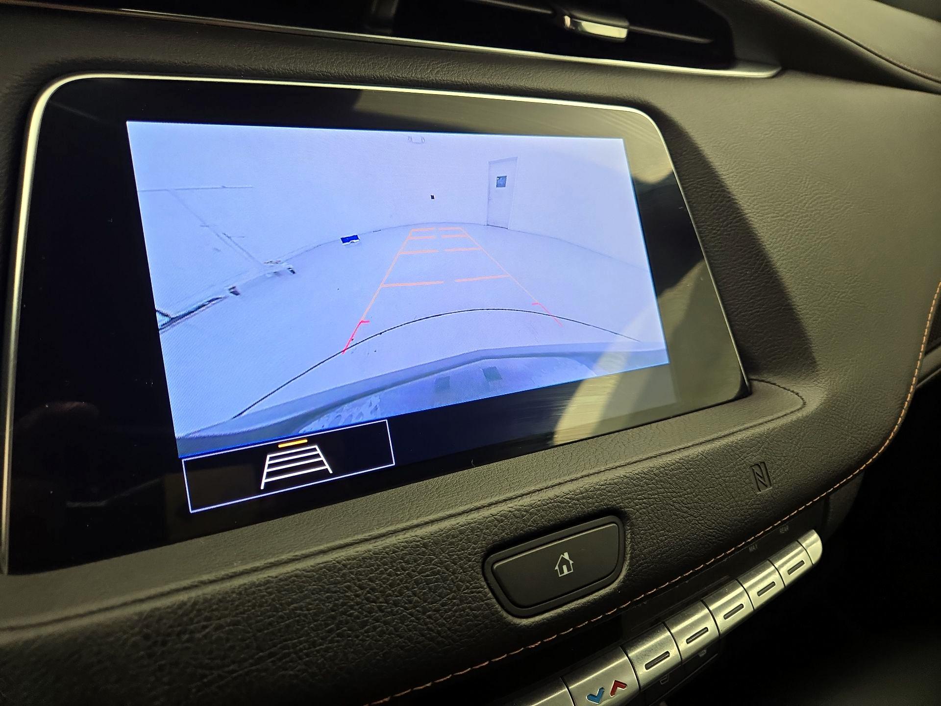 Thumbnail: 2020 Cadillac XT4 - 14