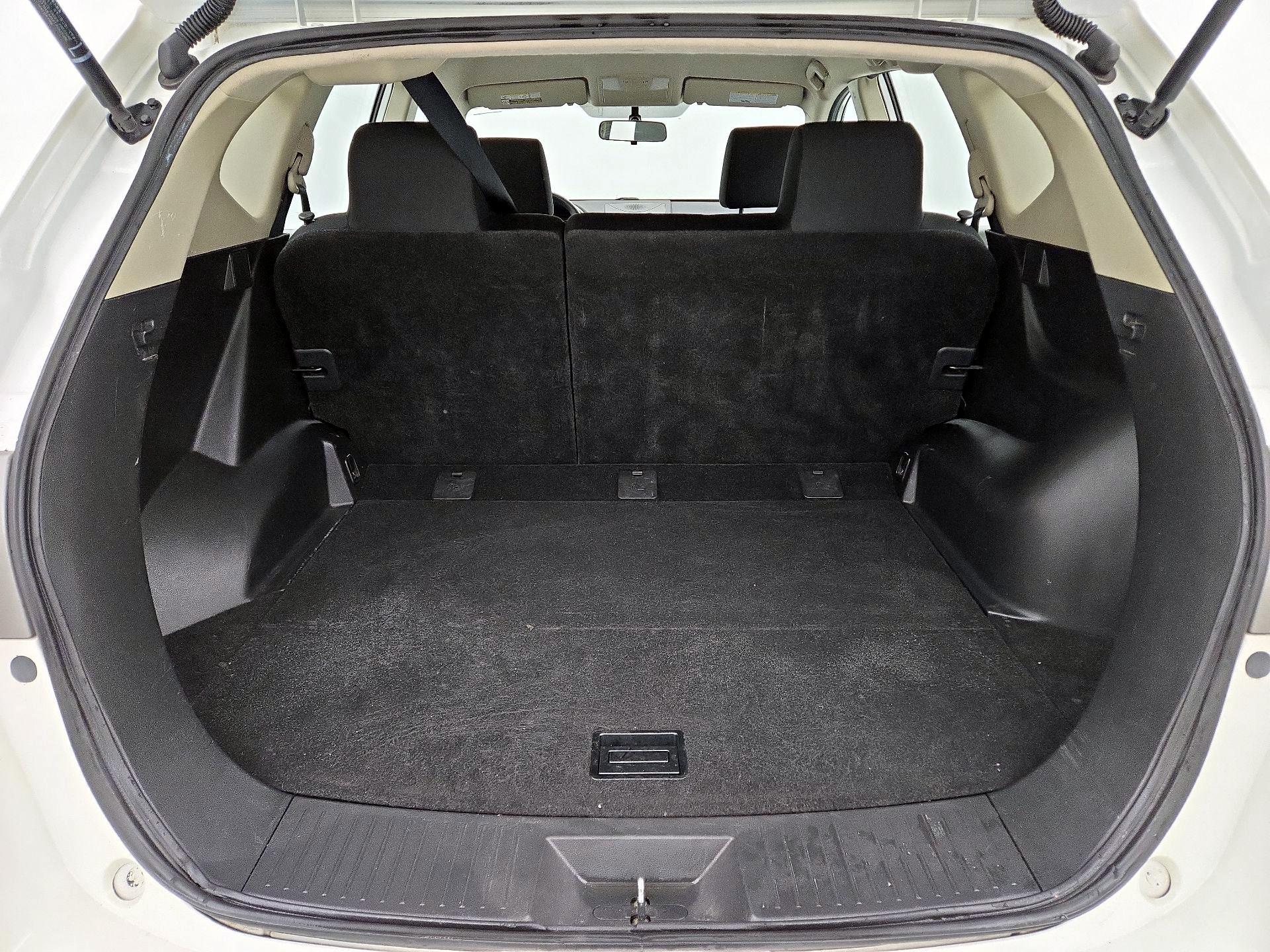 Thumbnail: 2015 Nissan Rogue - 19