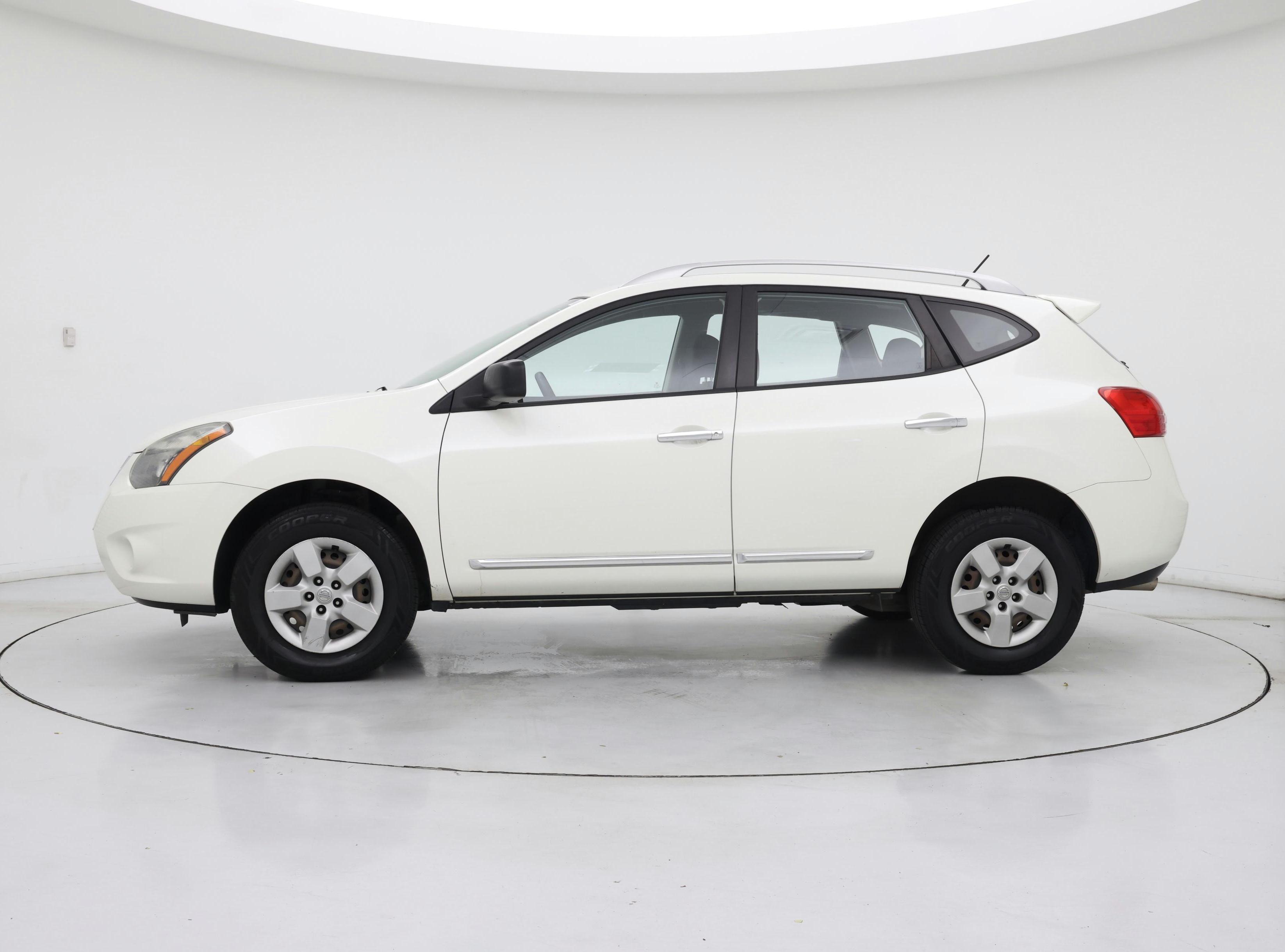 Thumbnail: 2015 Nissan Rogue - 3