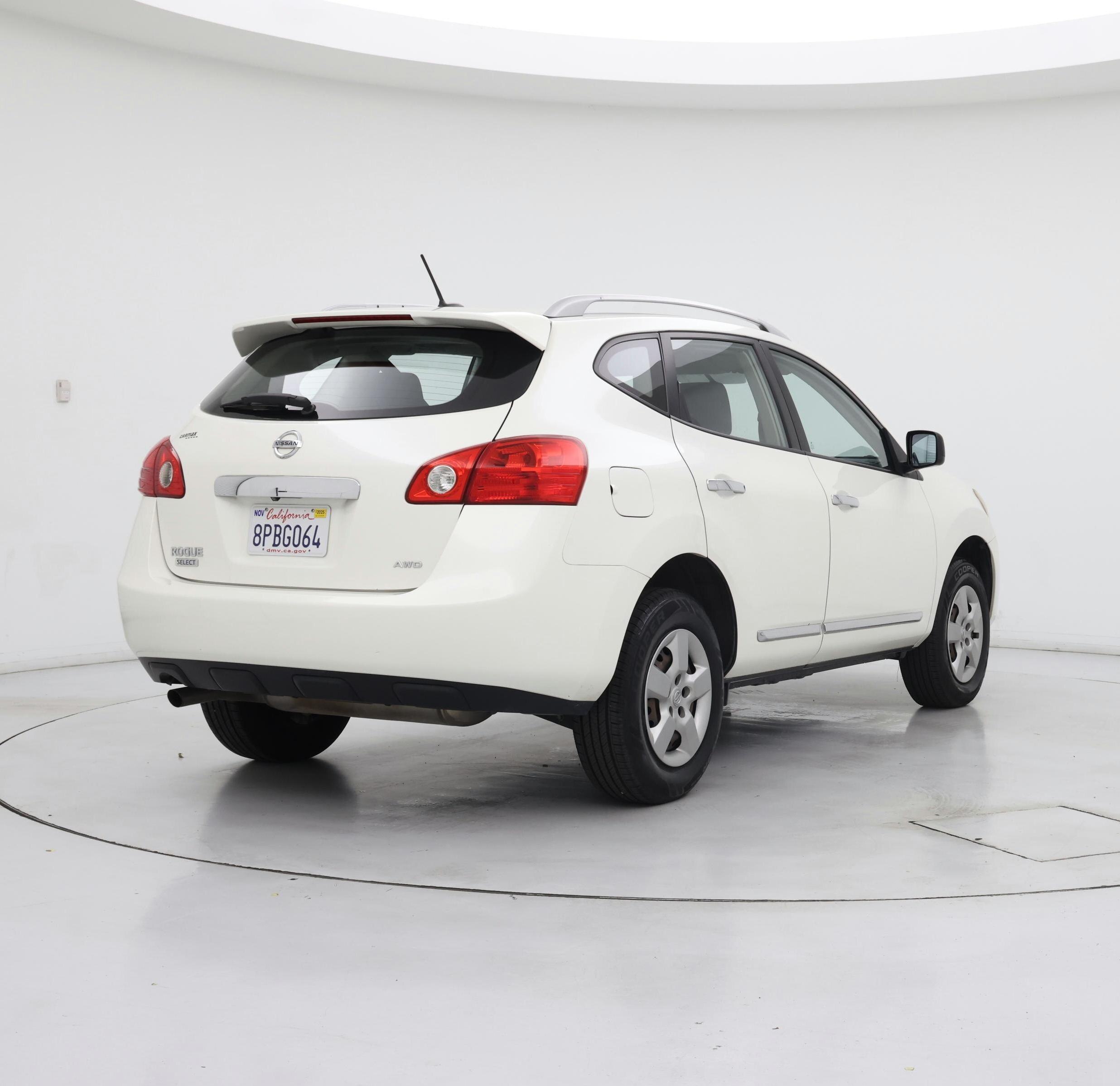 Thumbnail: 2015 Nissan Rogue - 8