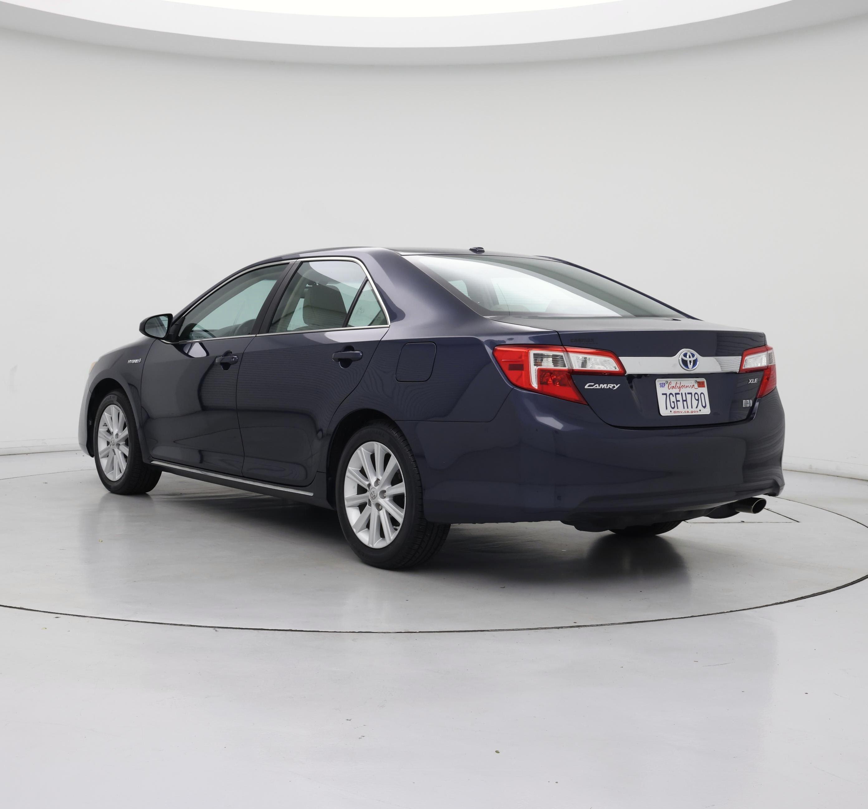 Thumbnail: 2014 Toyota Camry - 2