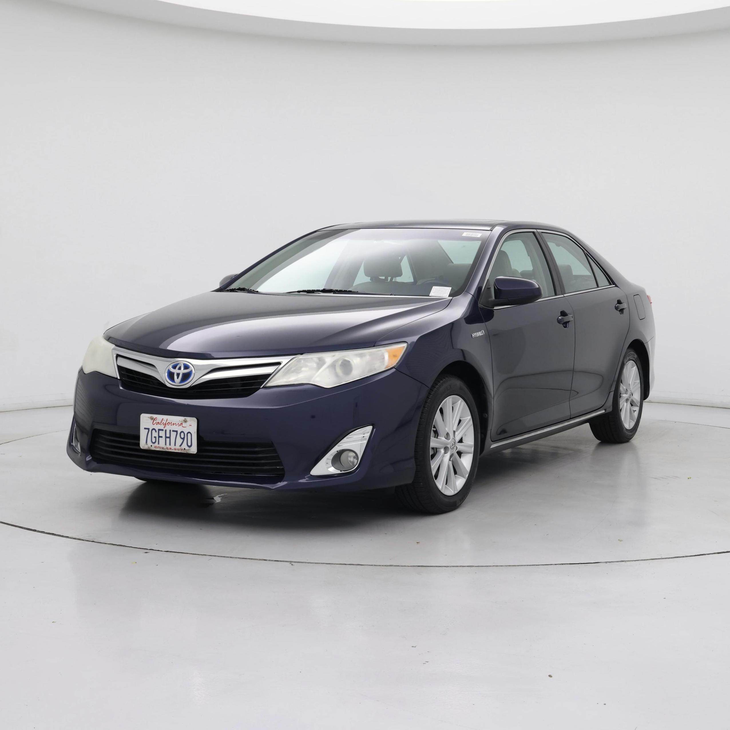 Thumbnail: 2014 Toyota Camry - 4