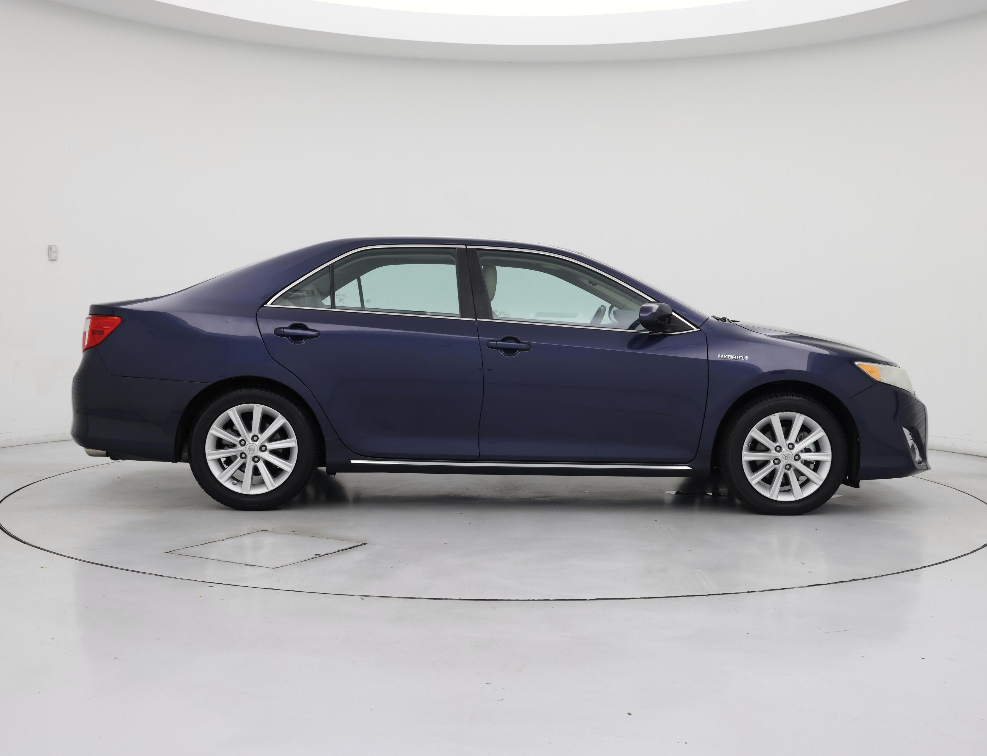 Thumbnail: 2014 Toyota Camry - 7