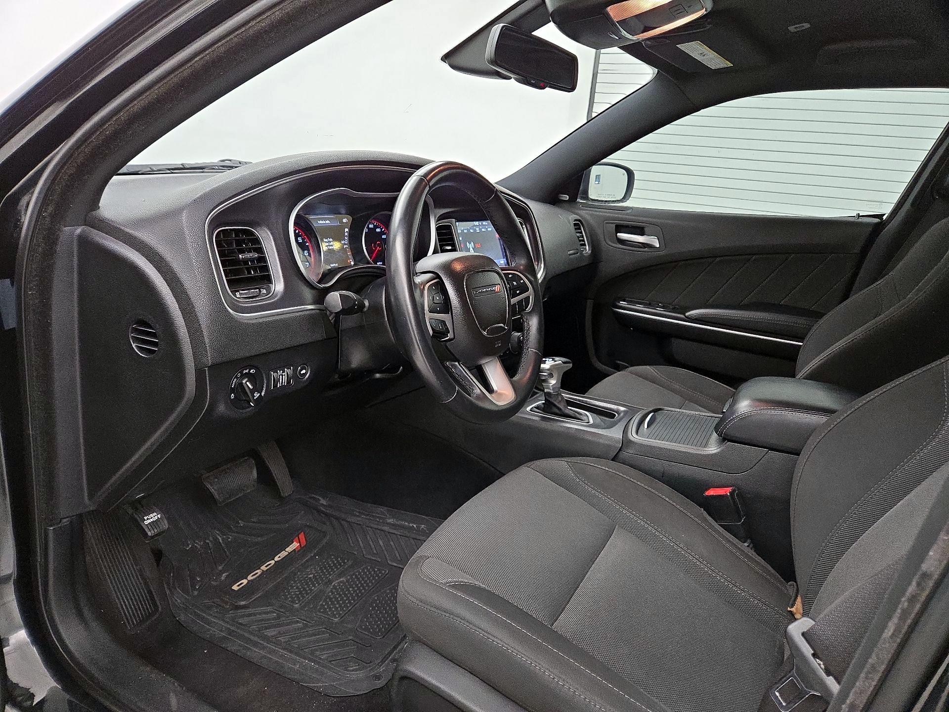 Thumbnail: 2017 Dodge Charger - 11