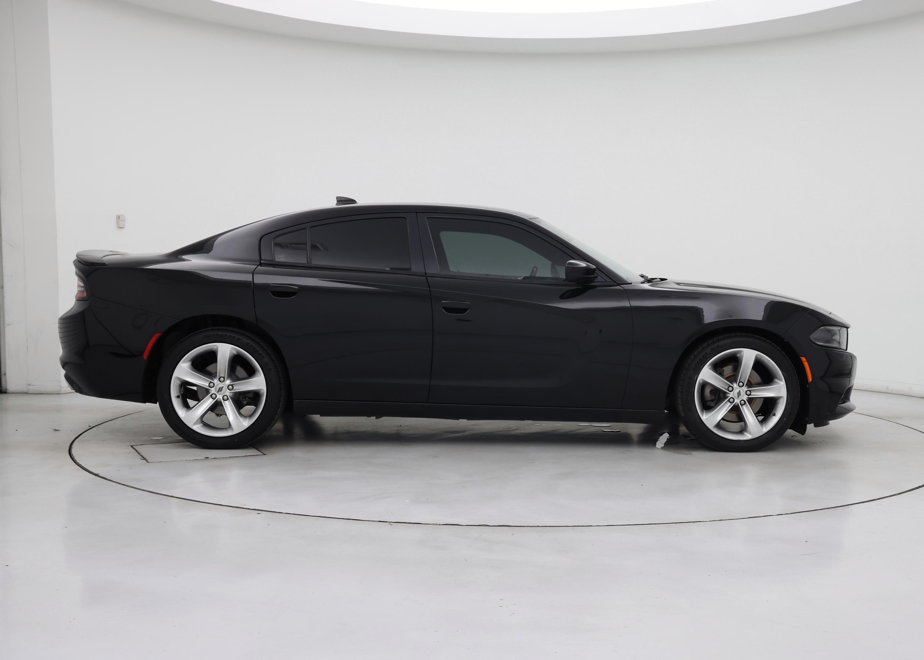 Thumbnail: 2017 Dodge Charger - 7