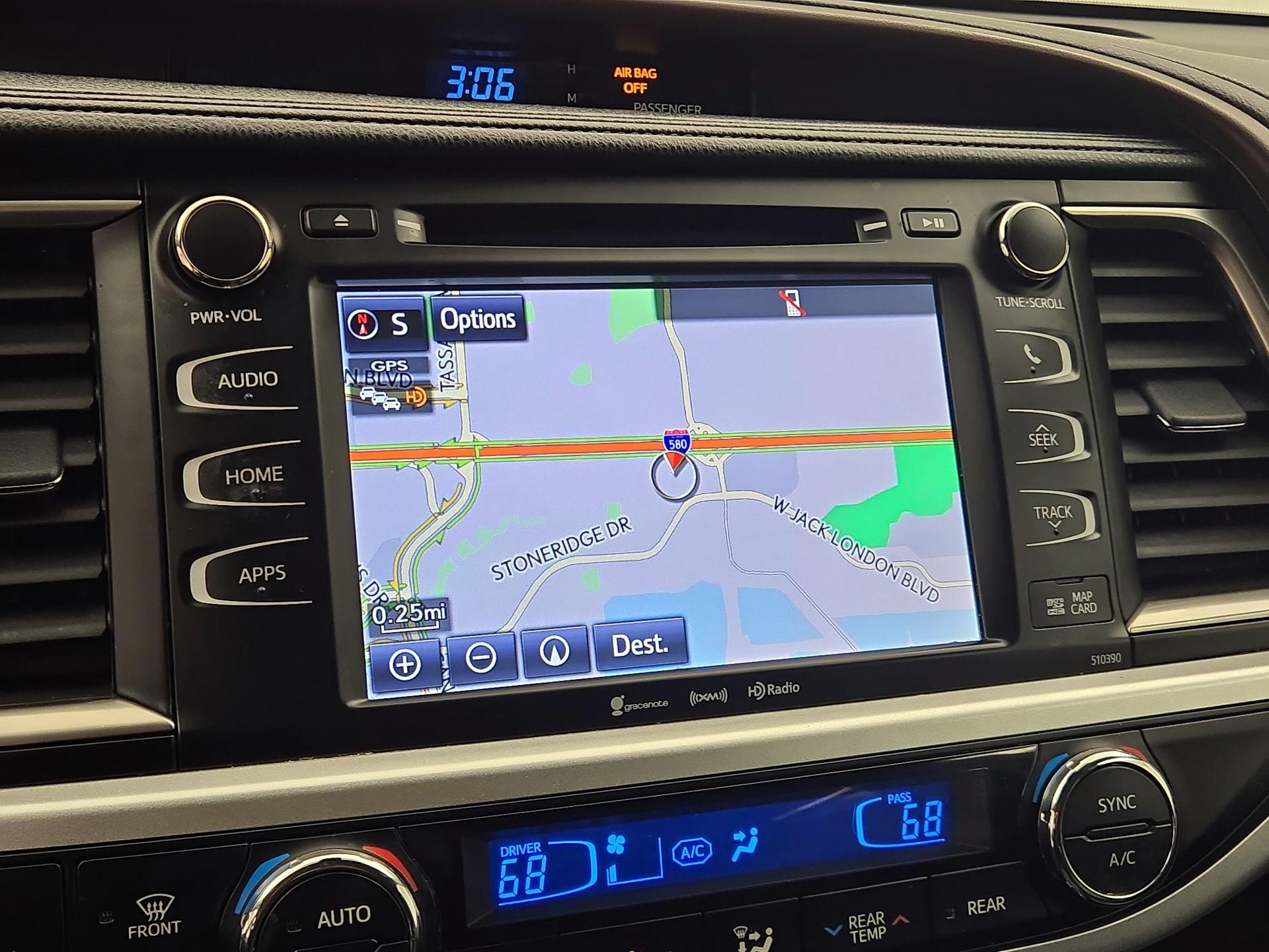 Thumbnail: 2019 Toyota Highlander - 14