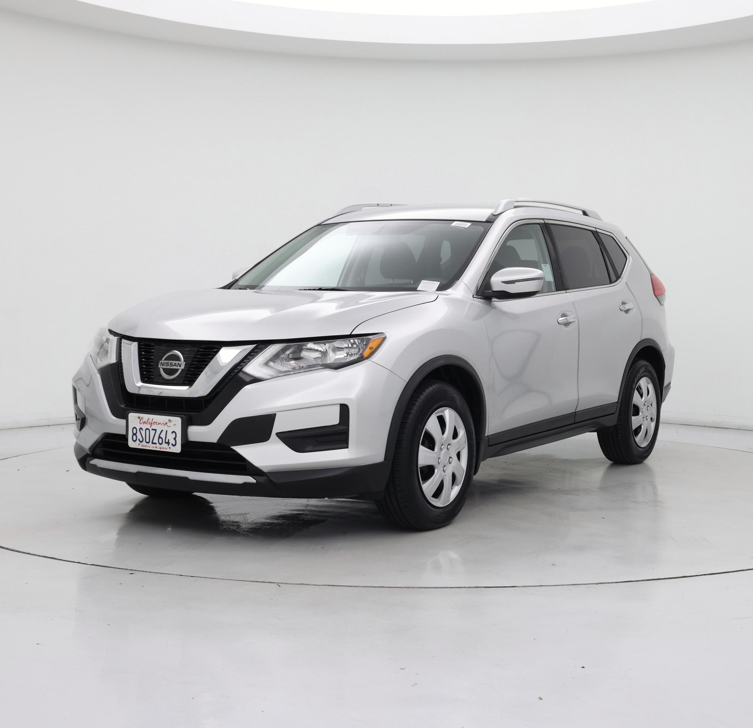 Thumbnail: 2017 Nissan Rogue - 4