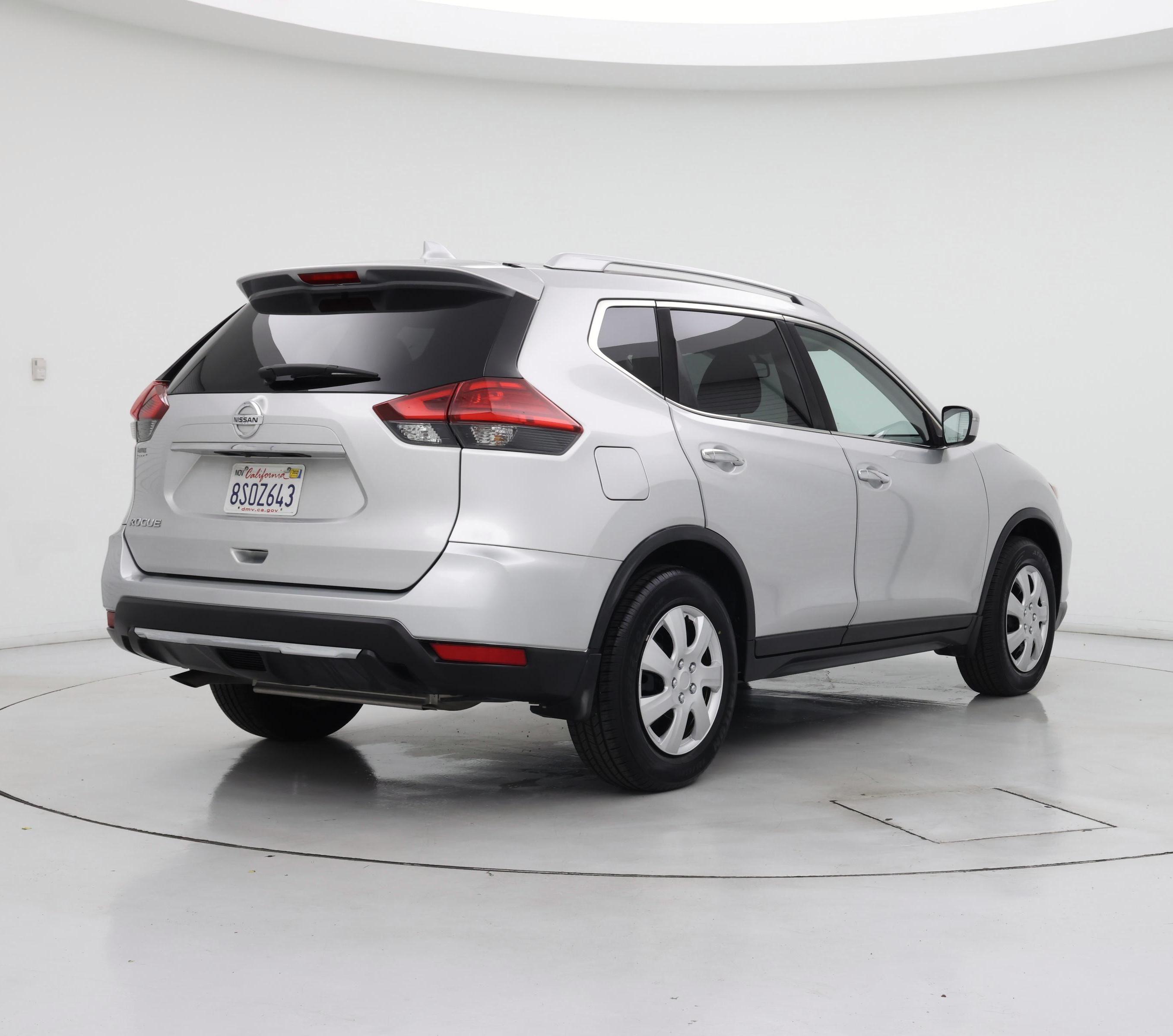 Thumbnail: 2017 Nissan Rogue - 8