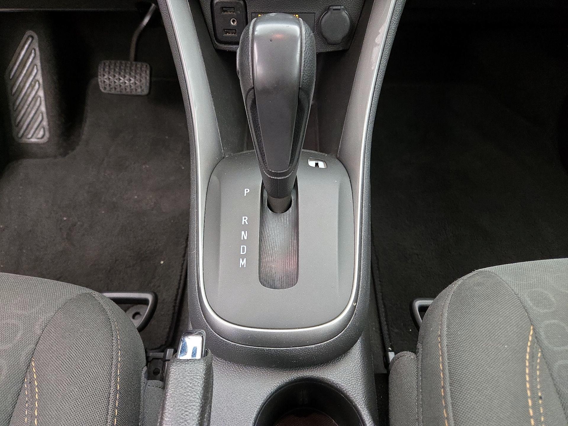 Thumbnail: 2018 Chevrolet Trax - 17