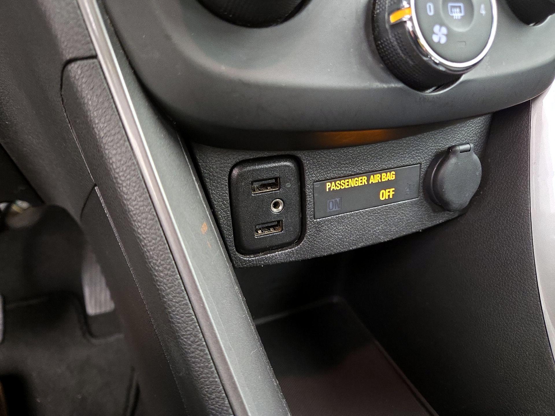 Thumbnail: 2018 Chevrolet Trax - 18