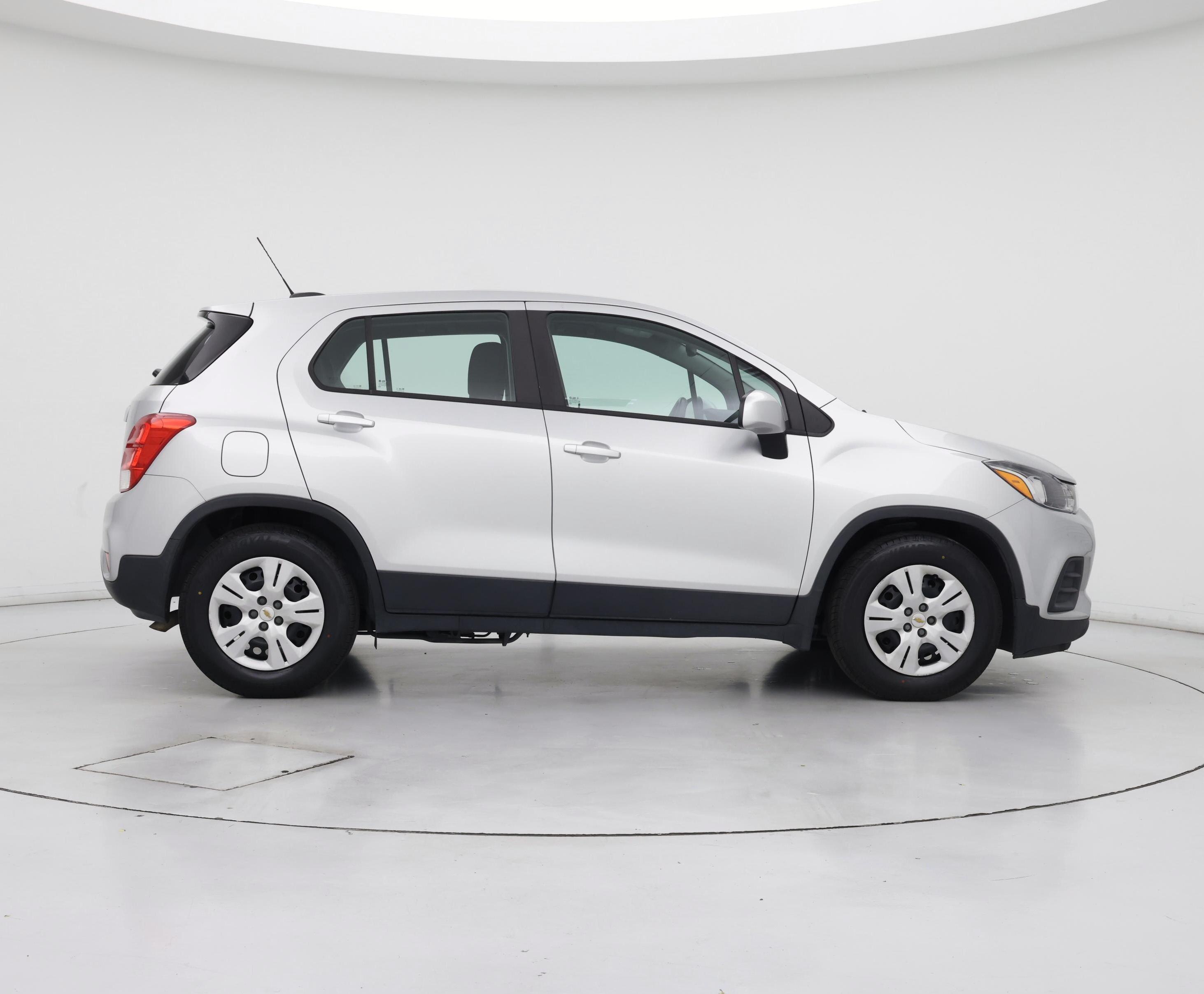 Thumbnail: 2018 Chevrolet Trax - 7