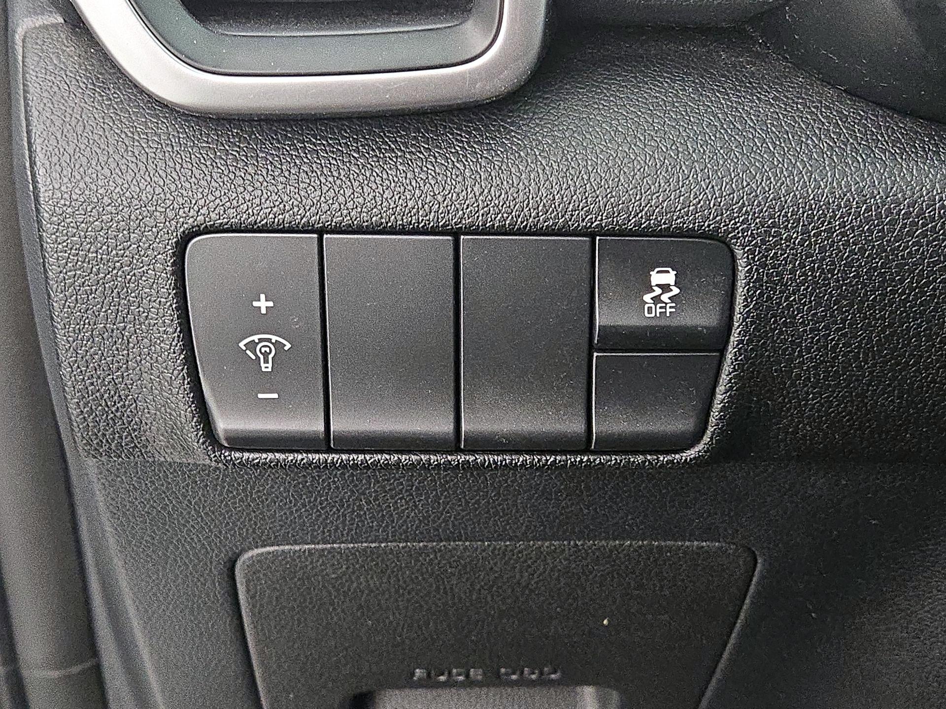 Thumbnail: 2017 Kia Sportage - 13