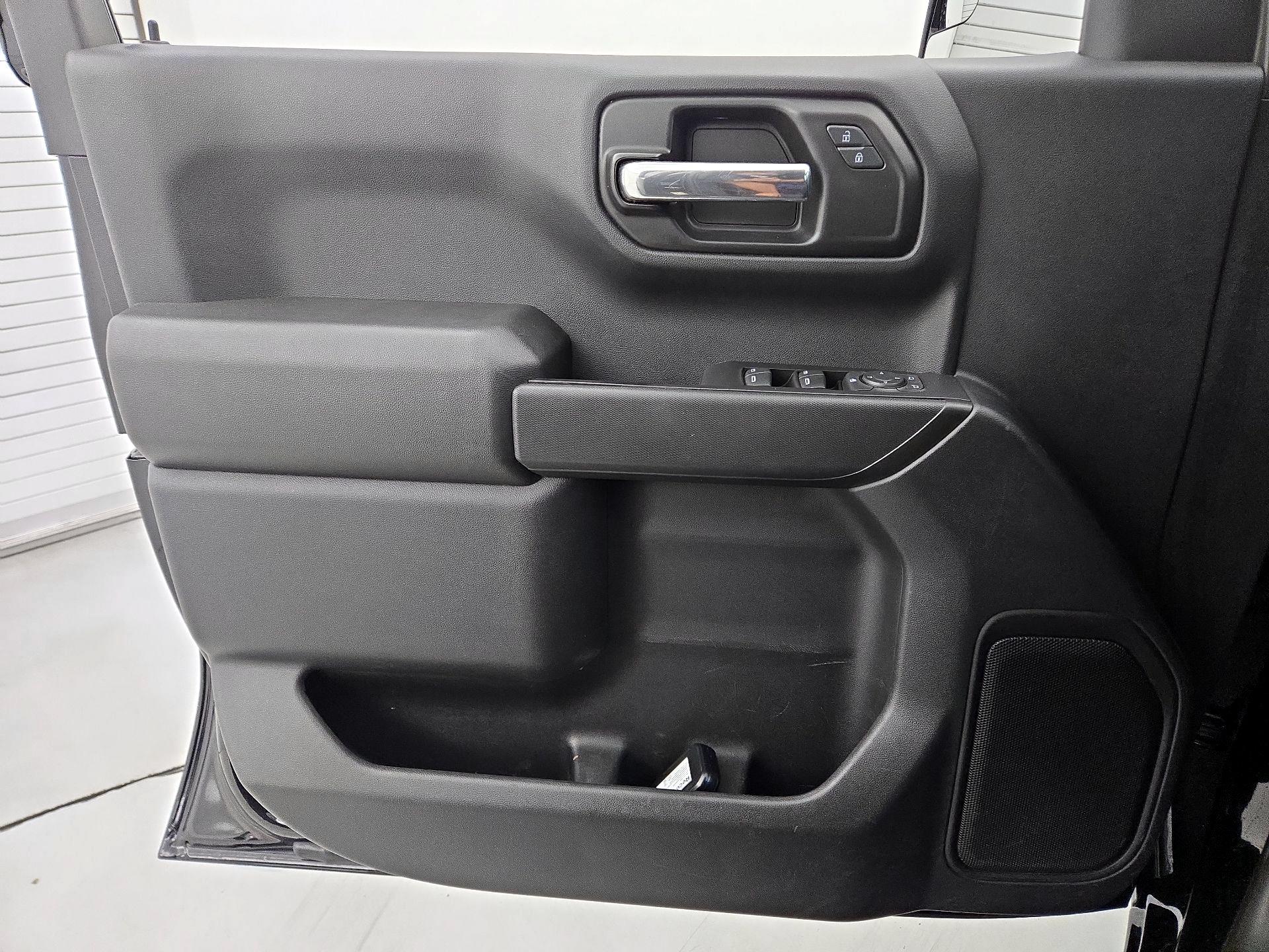 Thumbnail: 2019 Chevrolet Silverado 1500 - 12